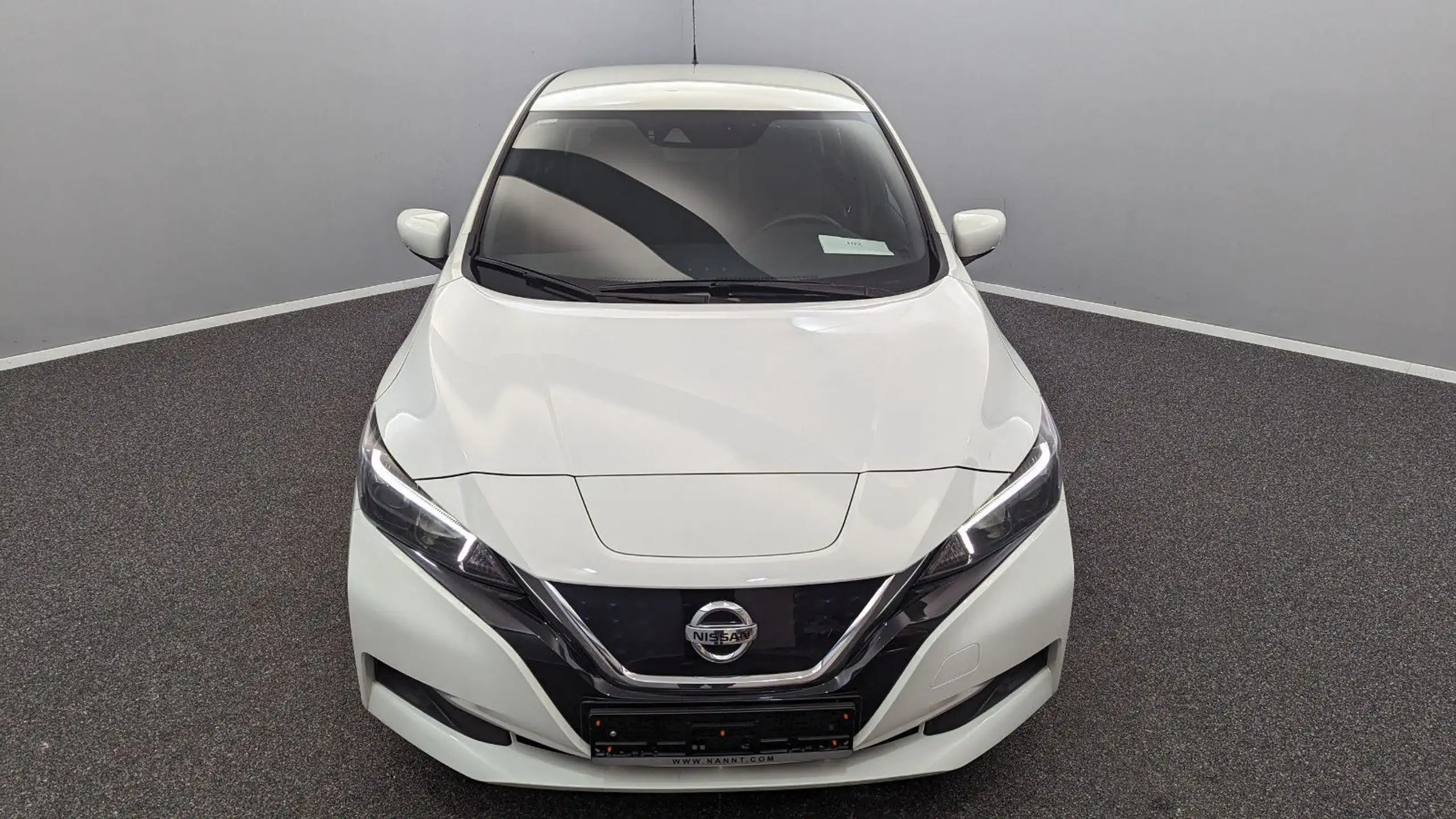 Nissan - Leaf