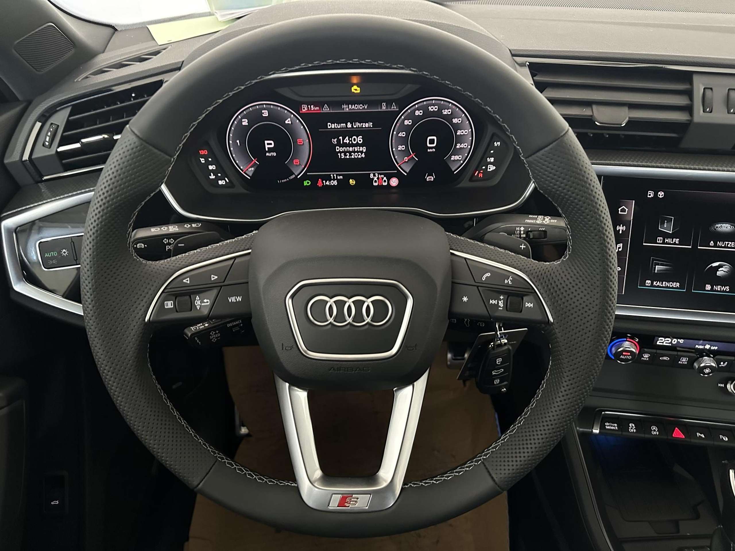 Audi - Q3