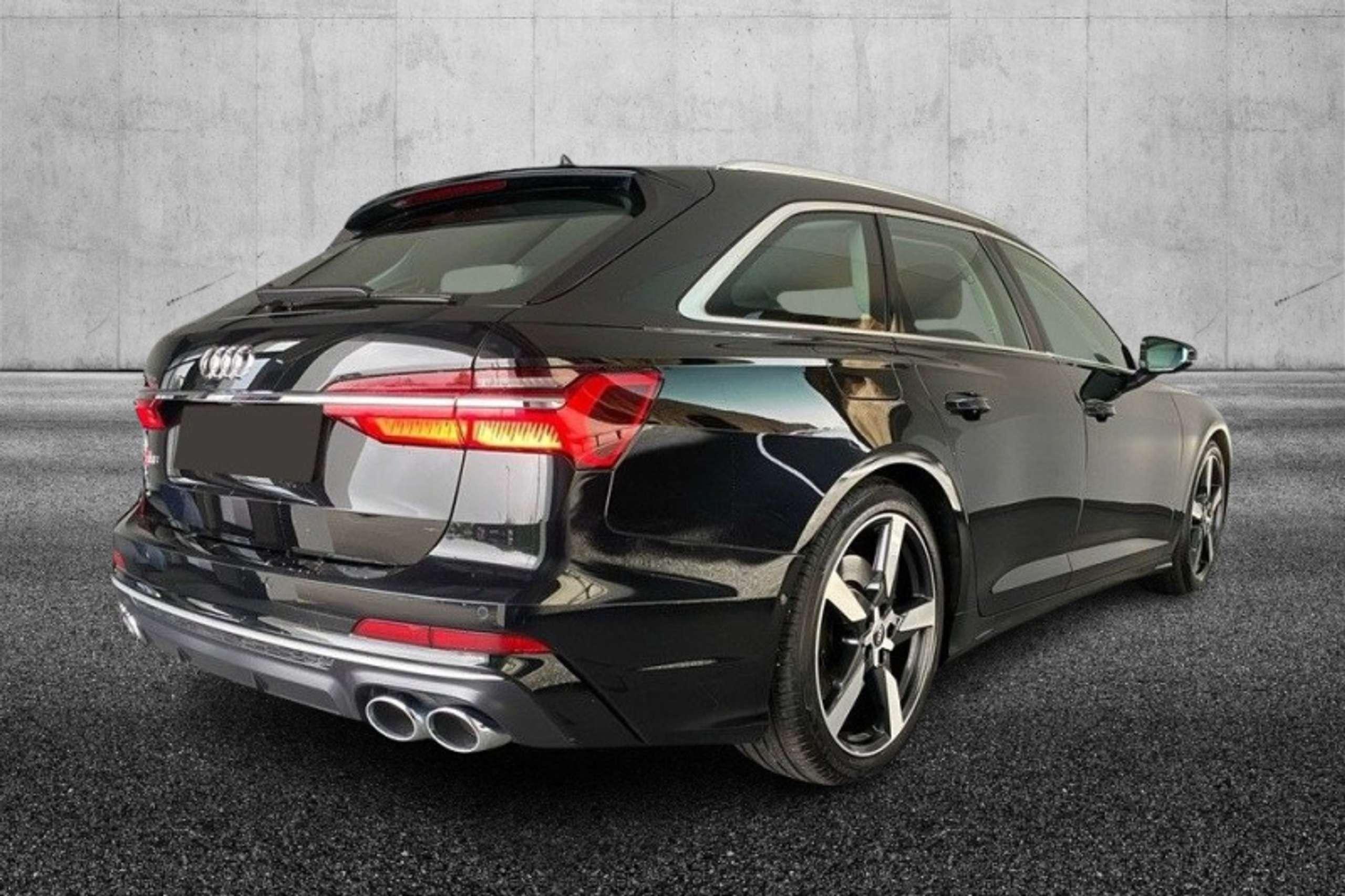 Audi - S6