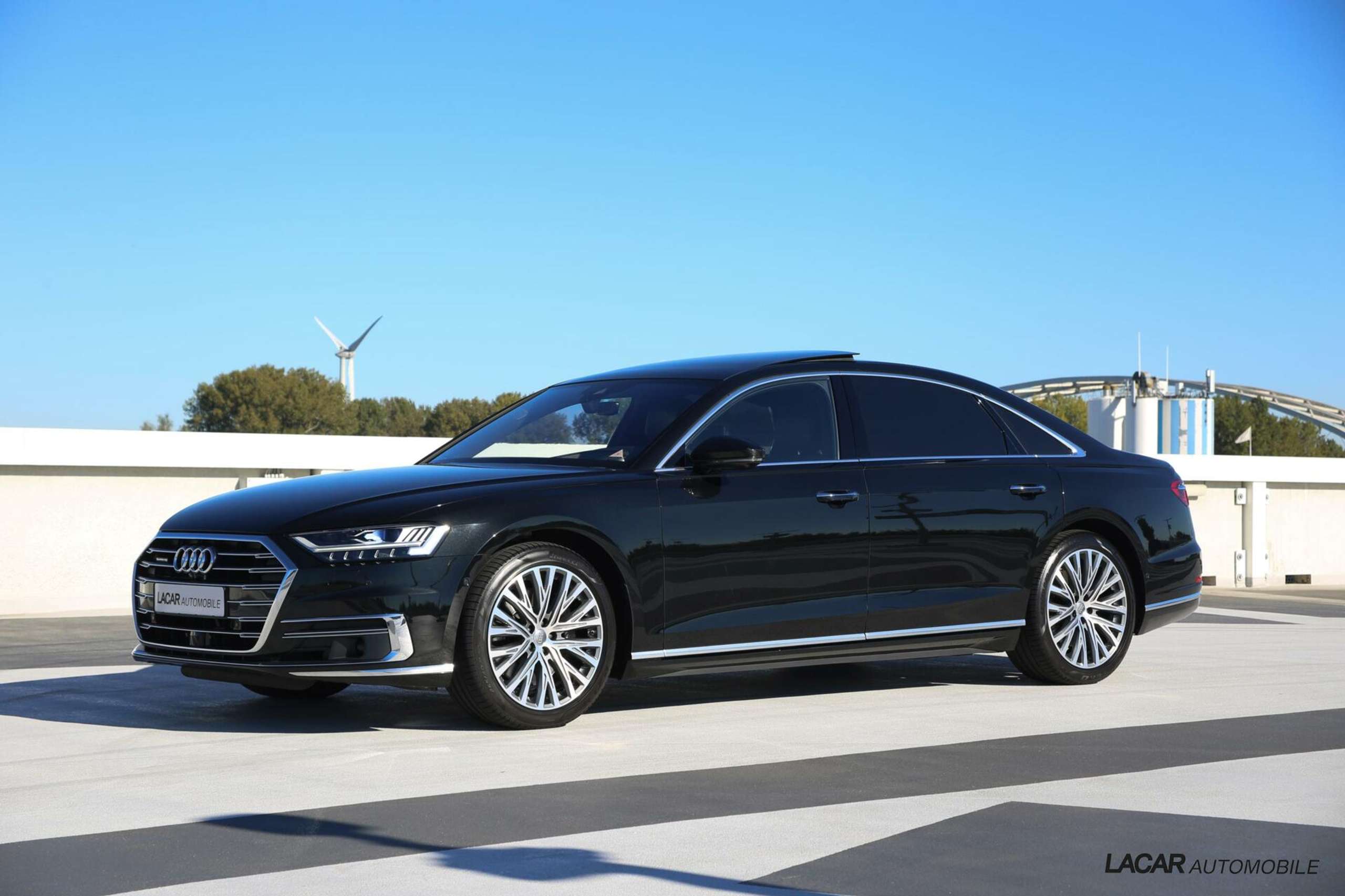 Audi - A8