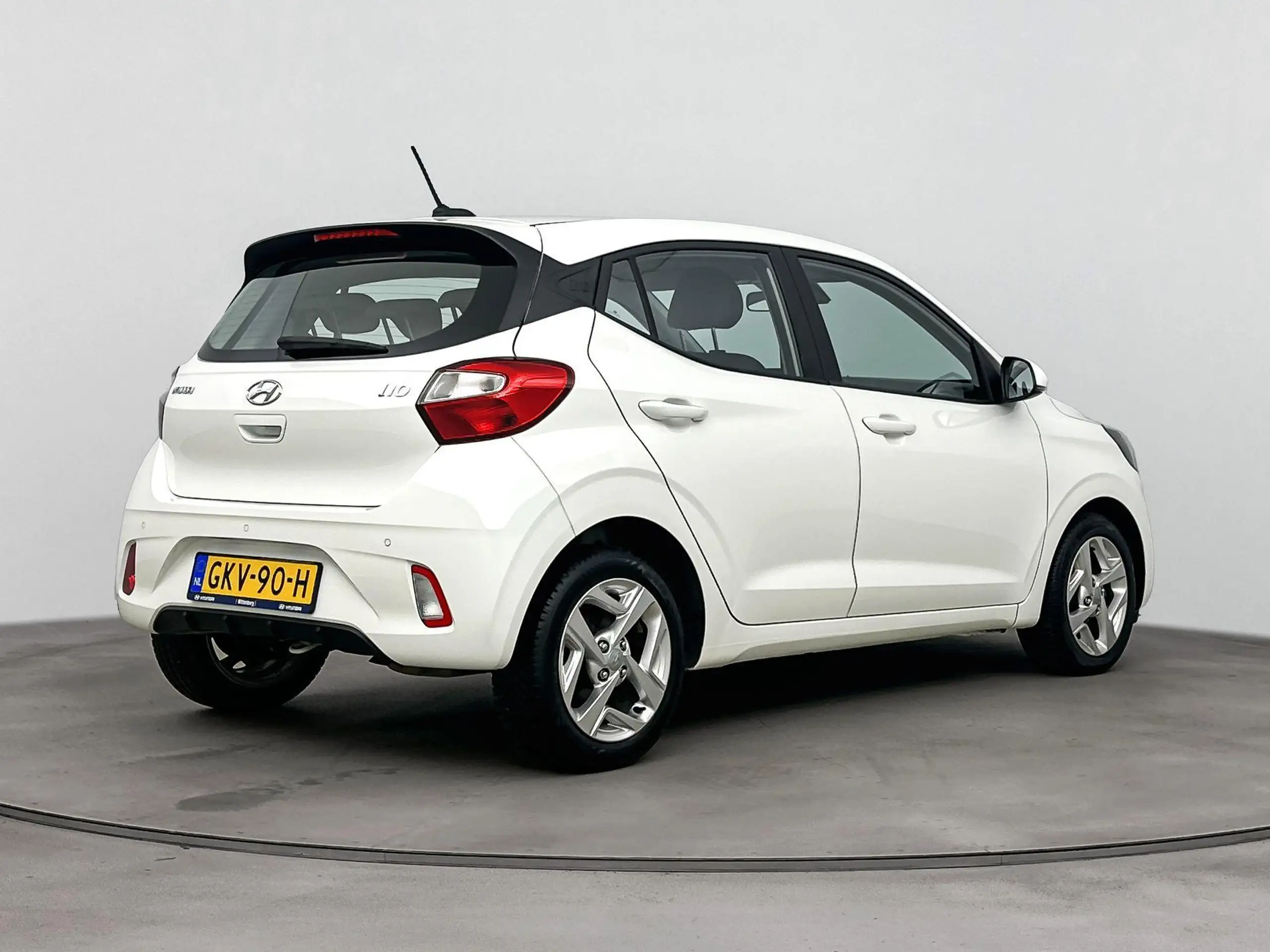 Hyundai - i10