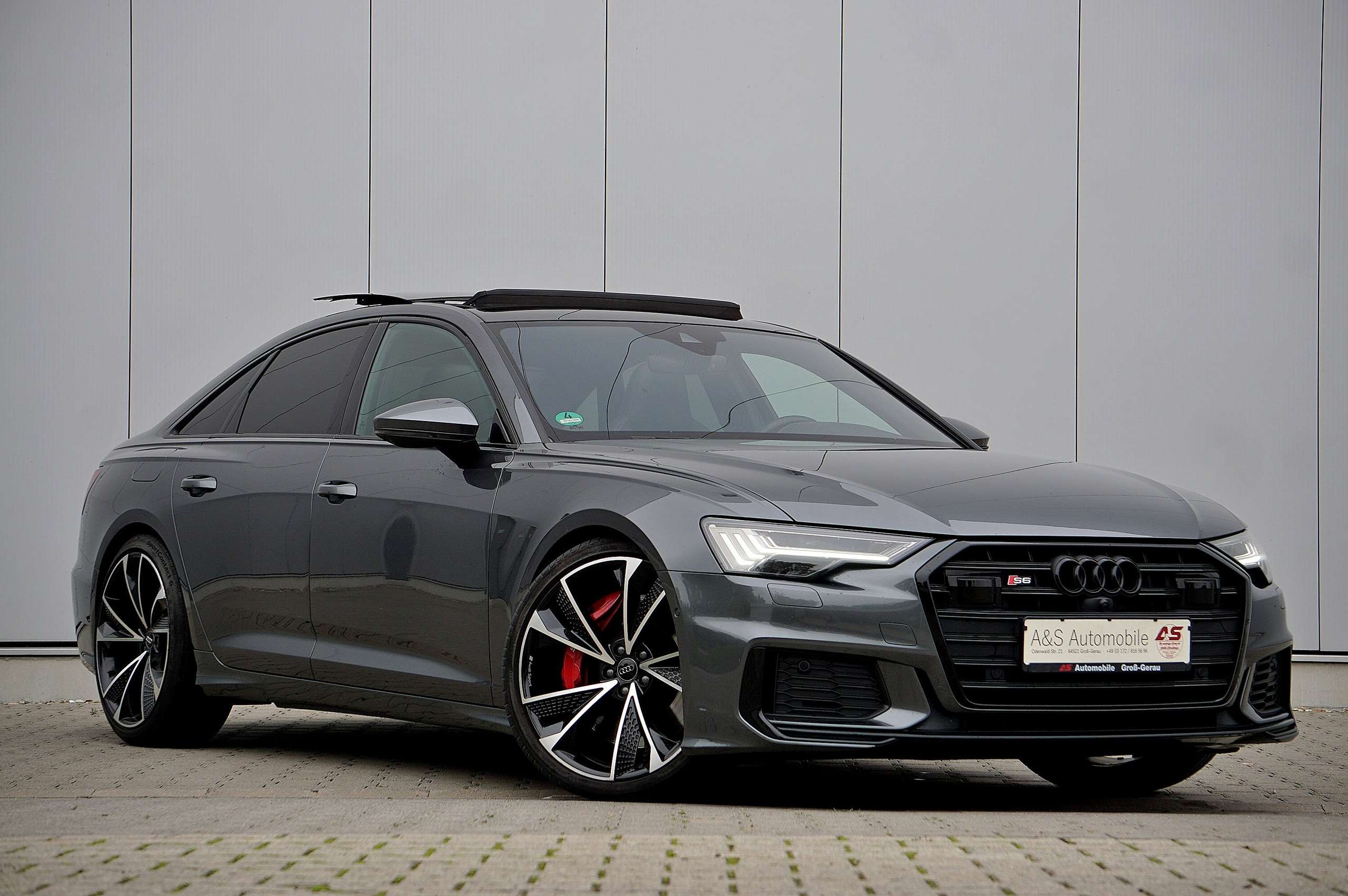 Audi - S6