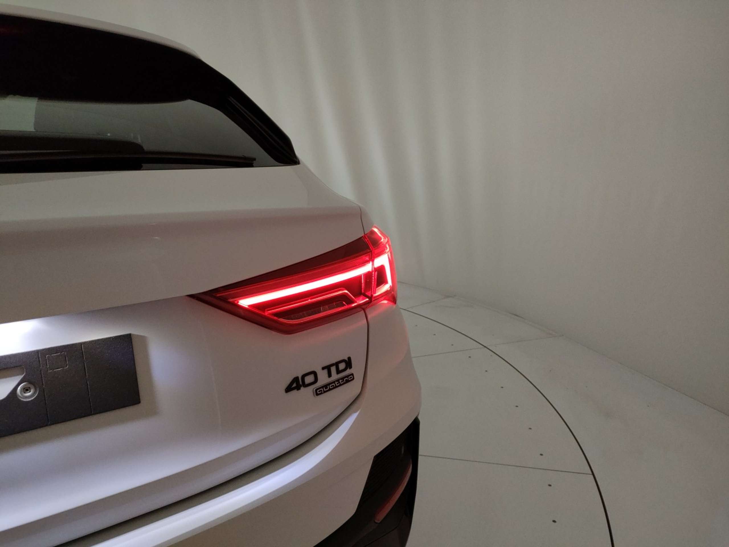 Audi - Q3