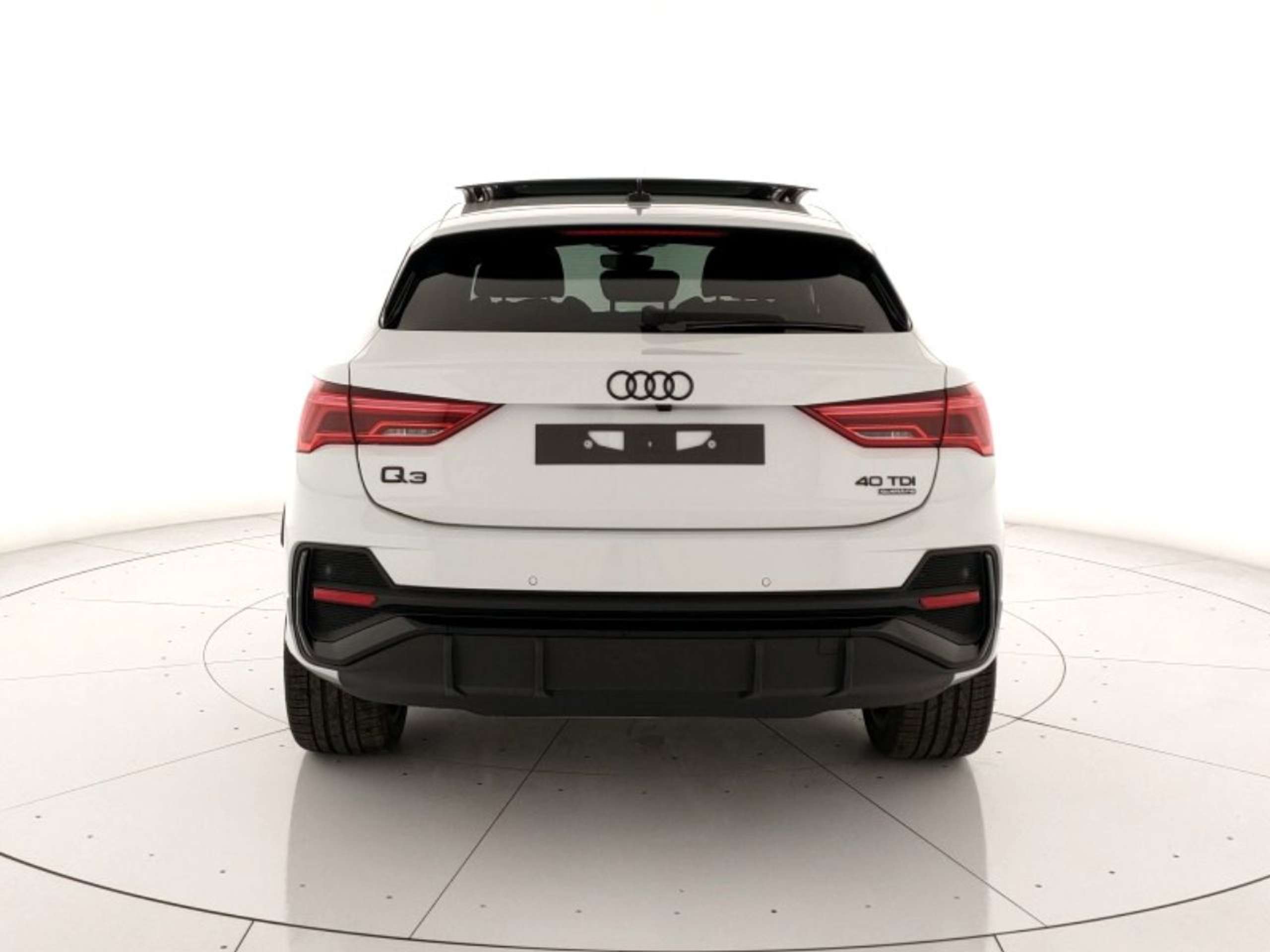 Audi - Q3