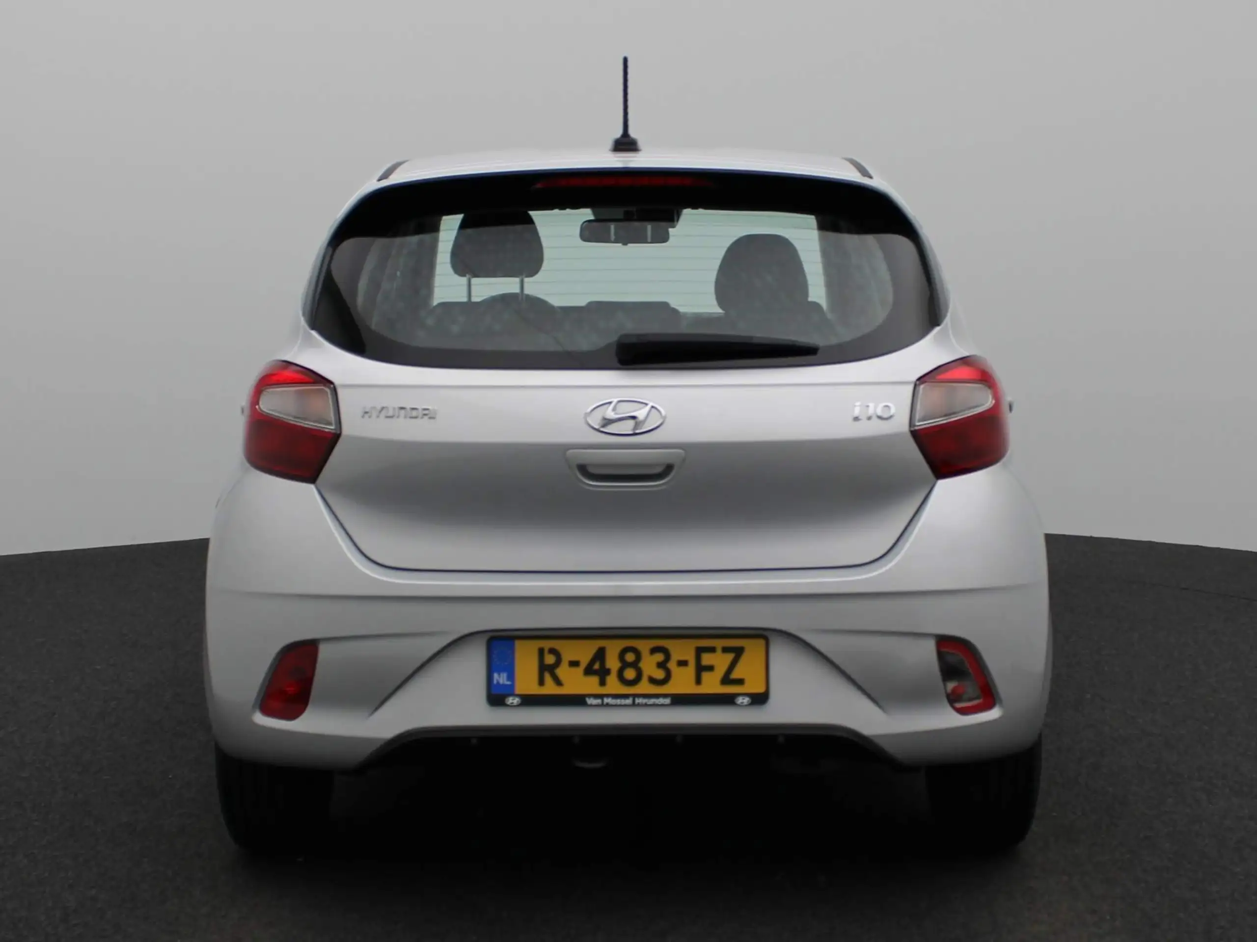 Hyundai - i10