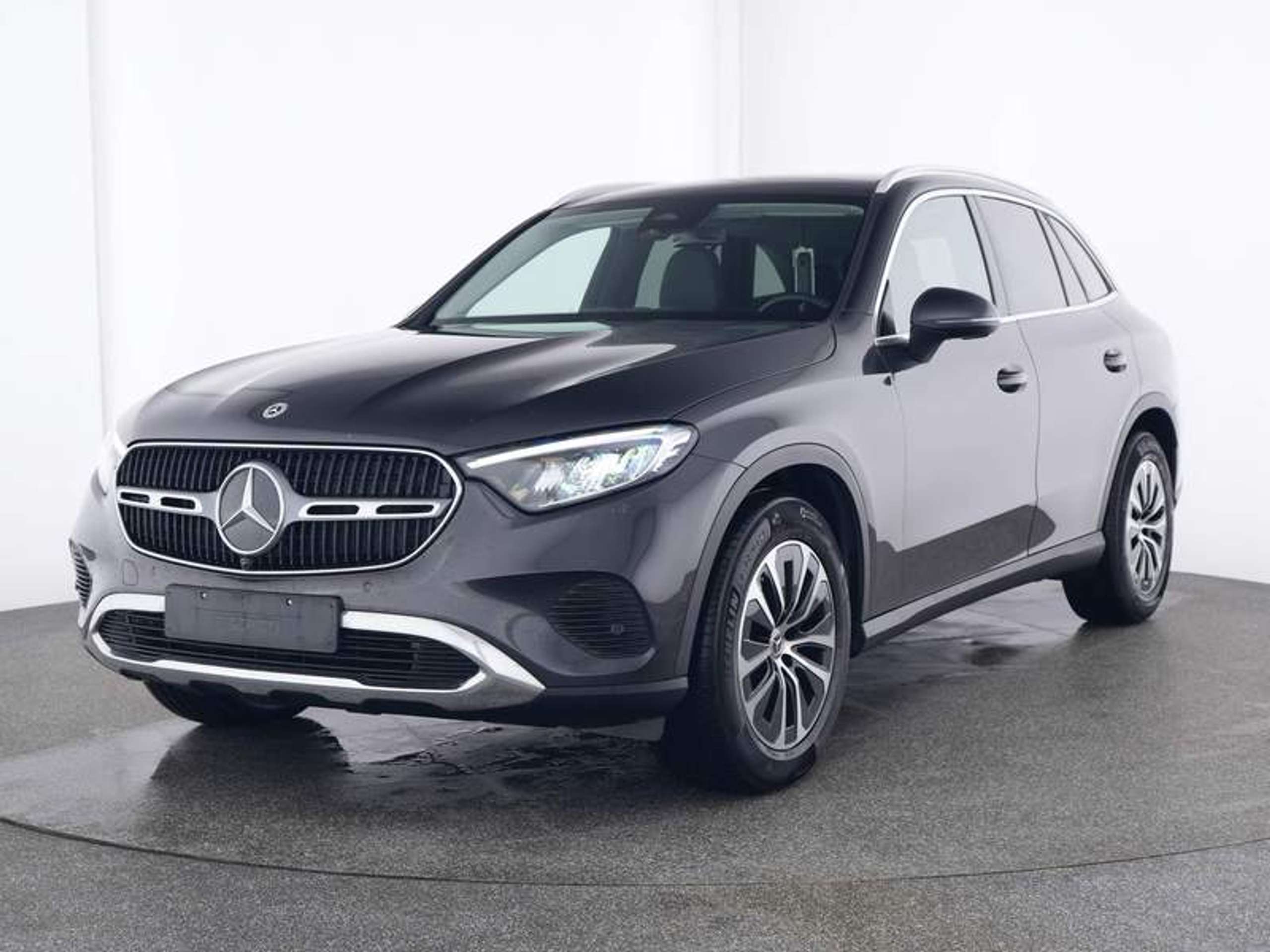 Mercedes-Benz - GLC 220