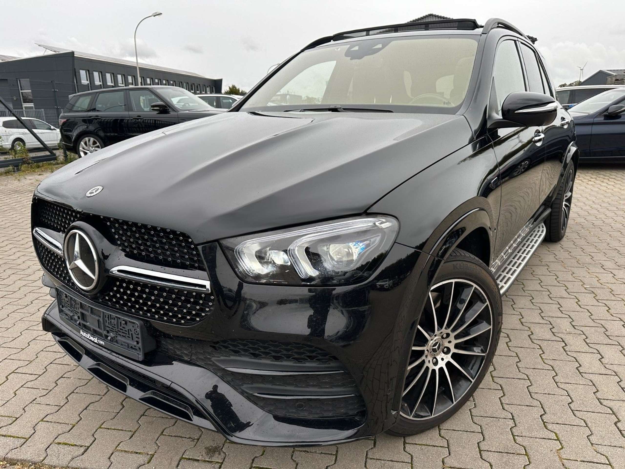 Mercedes-Benz - GLE 350