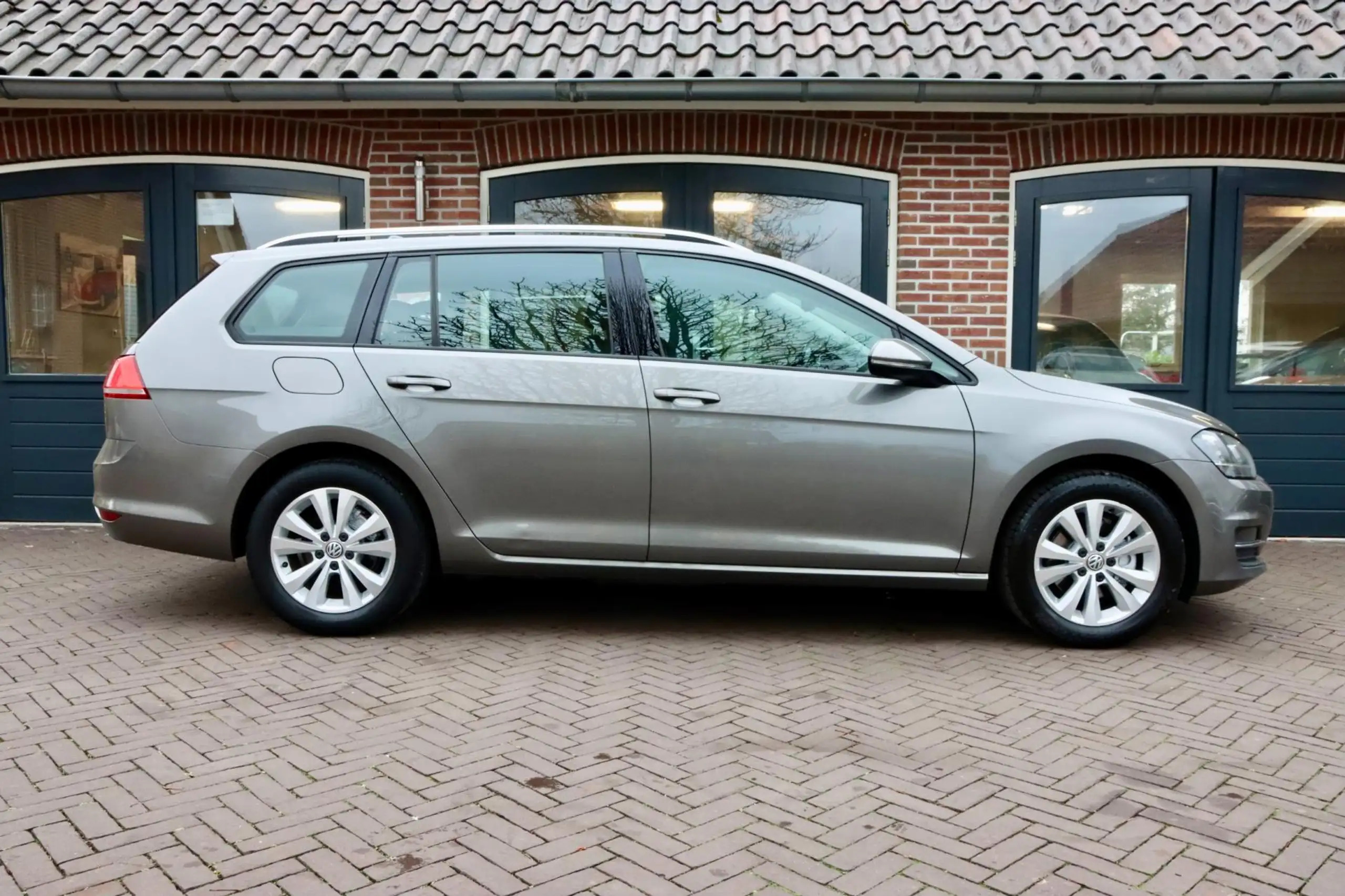 Volkswagen - Golf Variant