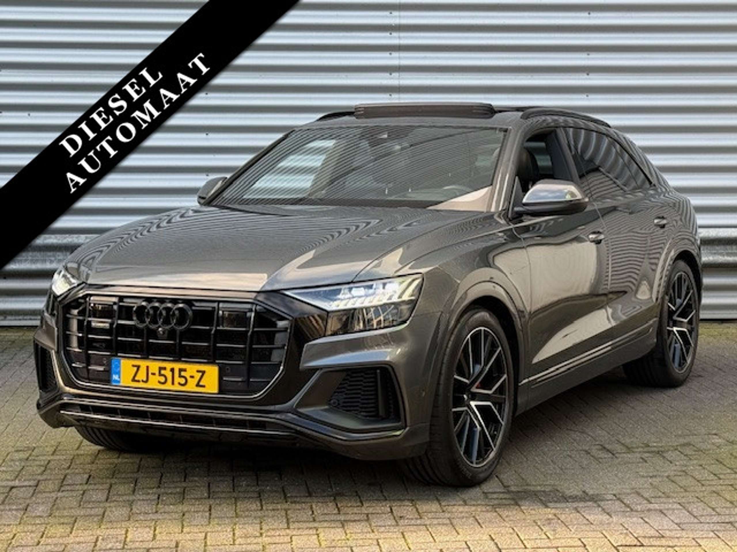 Audi - Q8