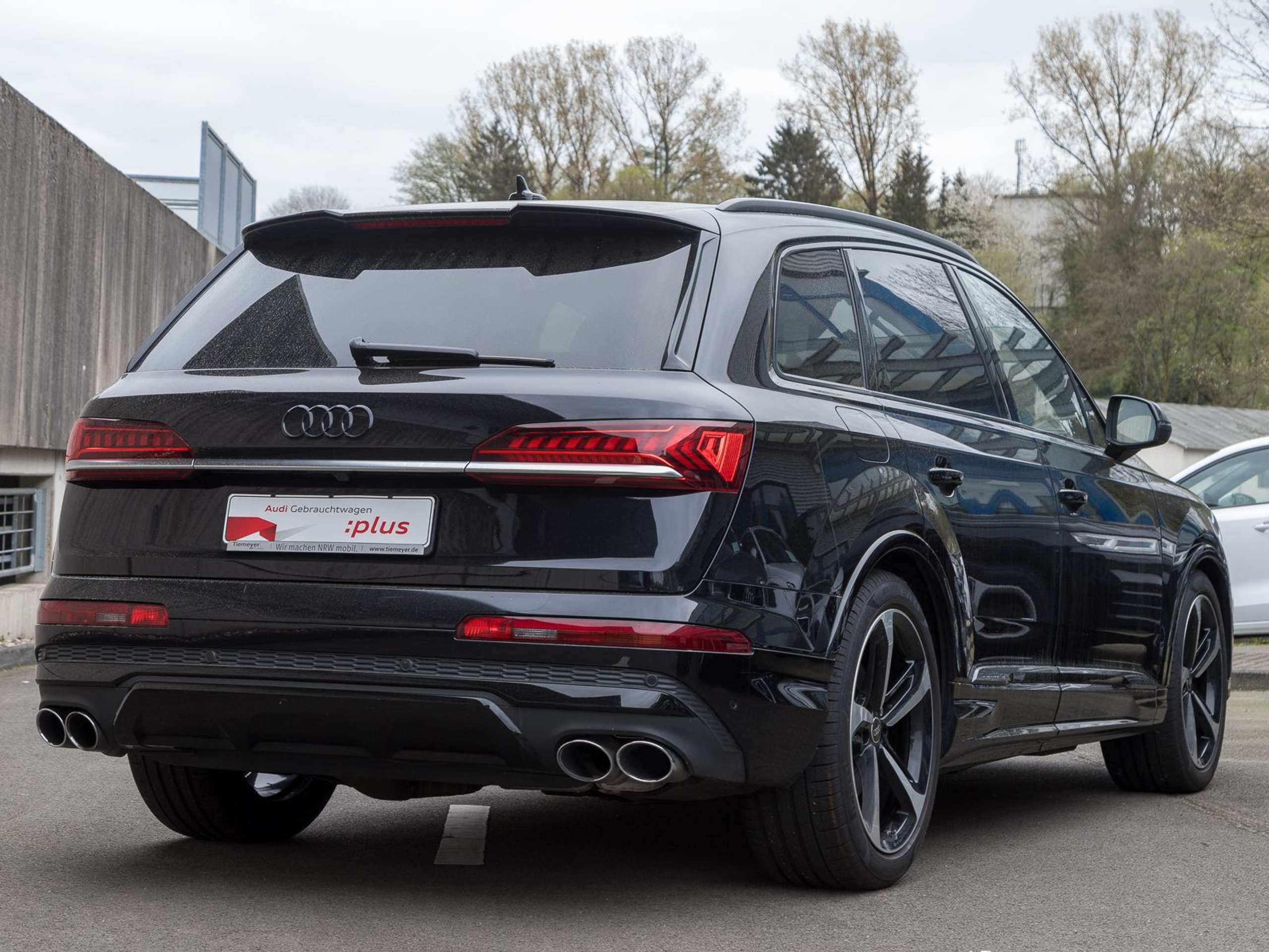 Audi - SQ7