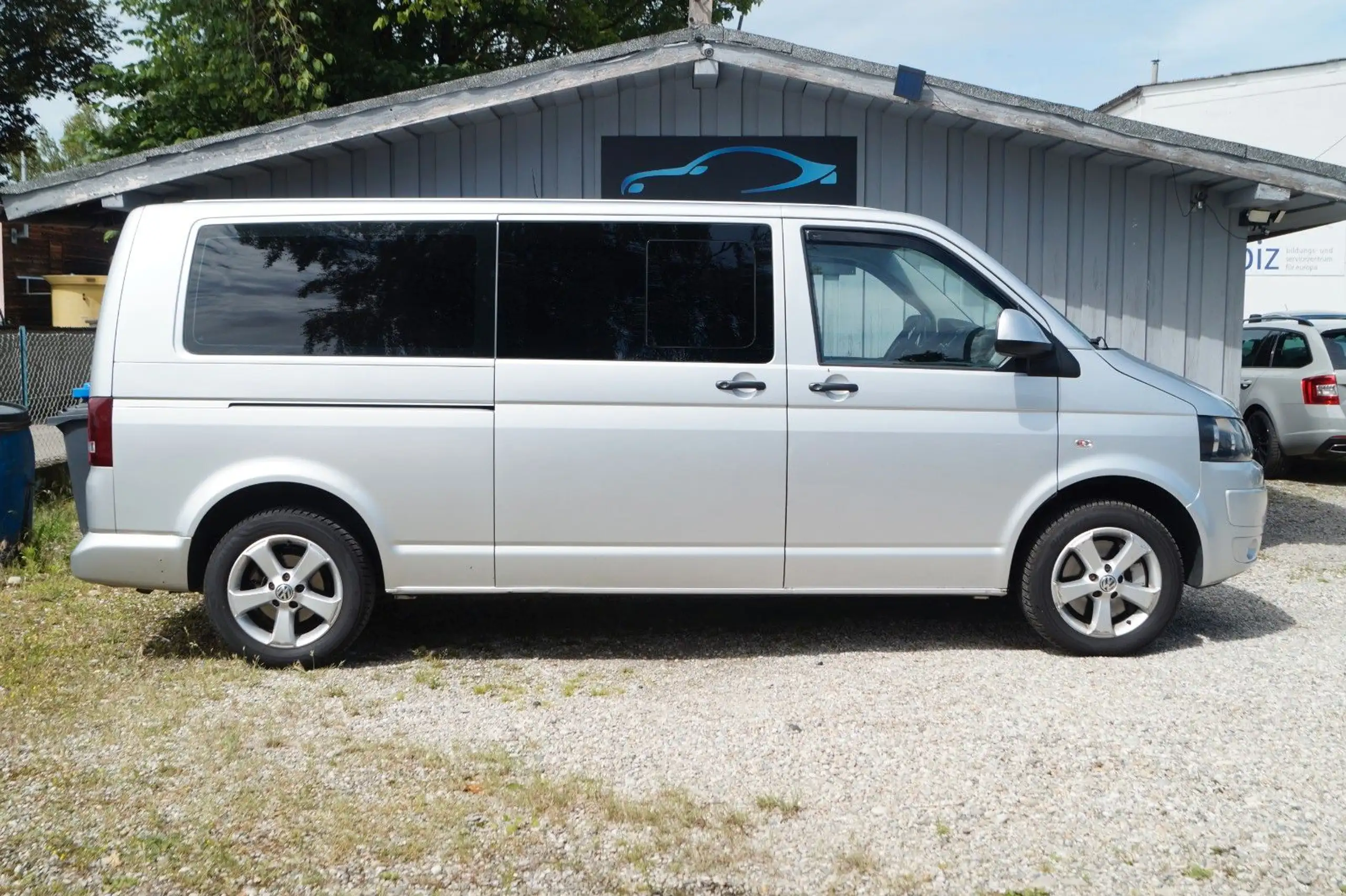 Volkswagen - T5 Transporter