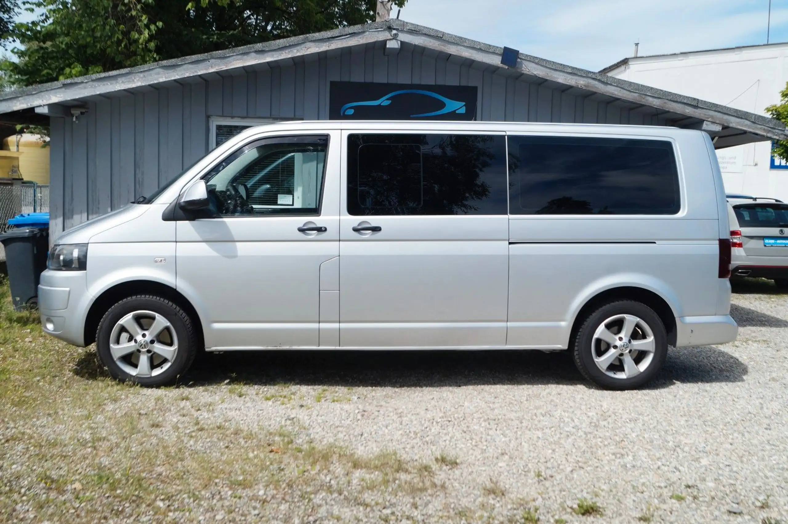 Volkswagen - T5 Transporter