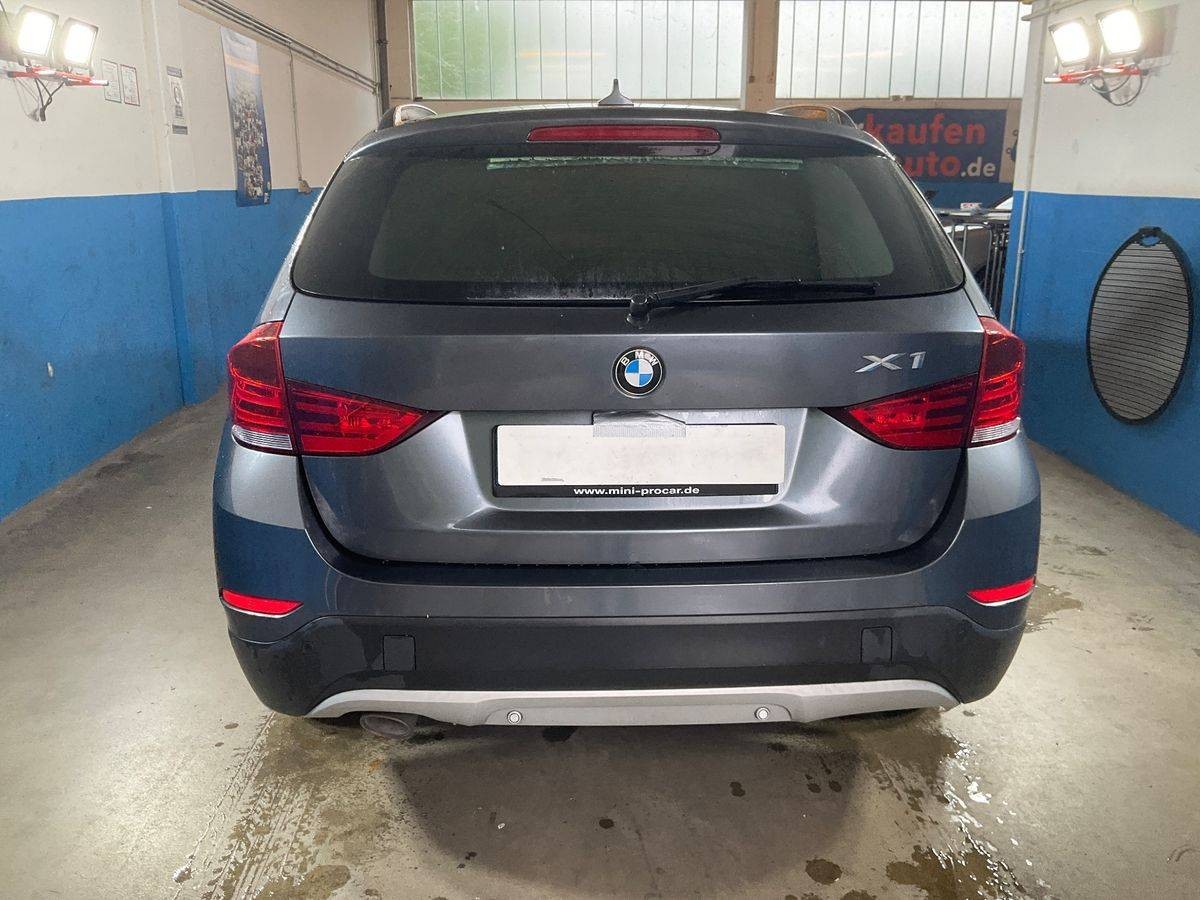 BMW - X1