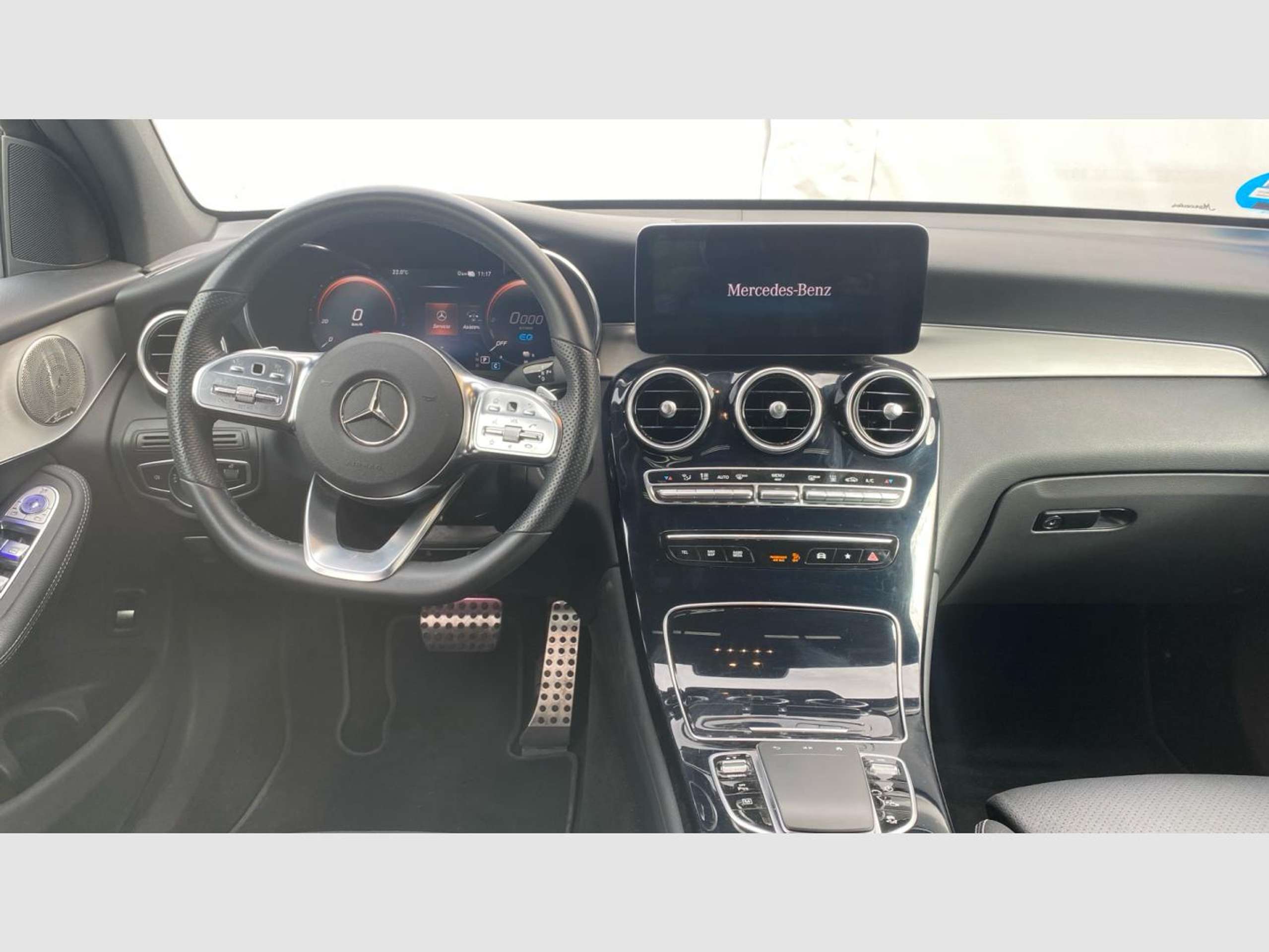 Mercedes-Benz - GLC 300