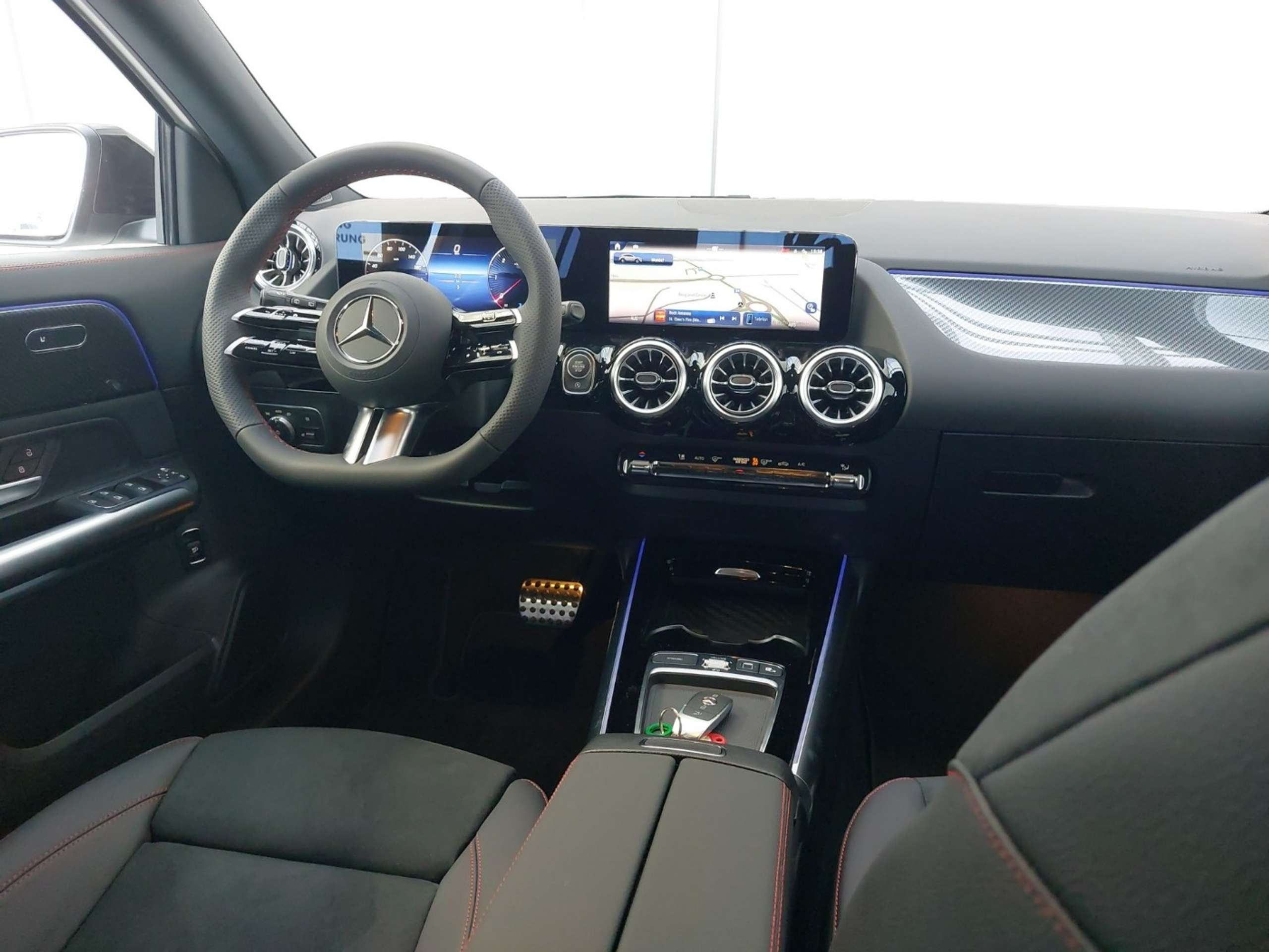 Mercedes-Benz - GLA 200