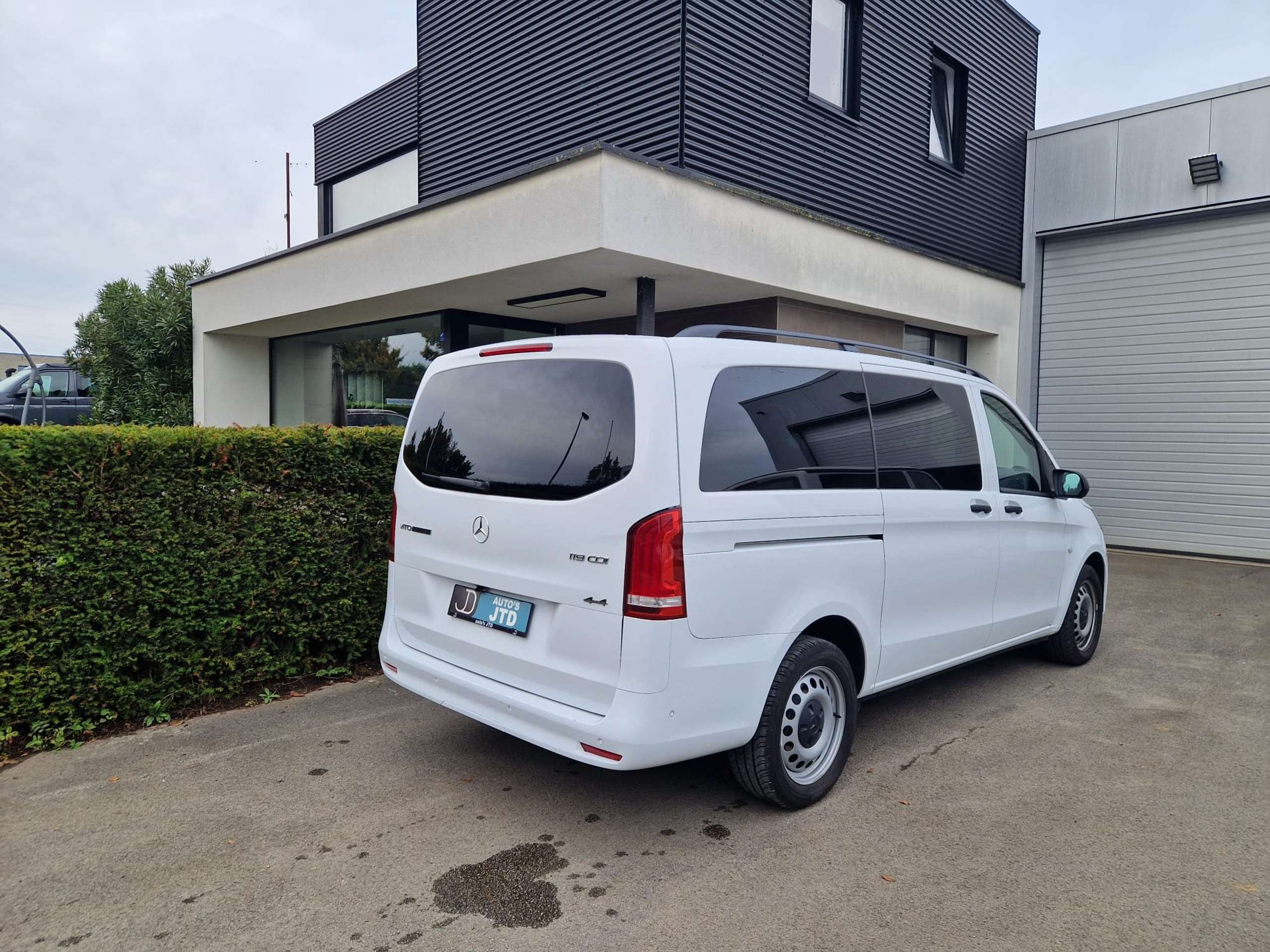 Mercedes-Benz - Vito