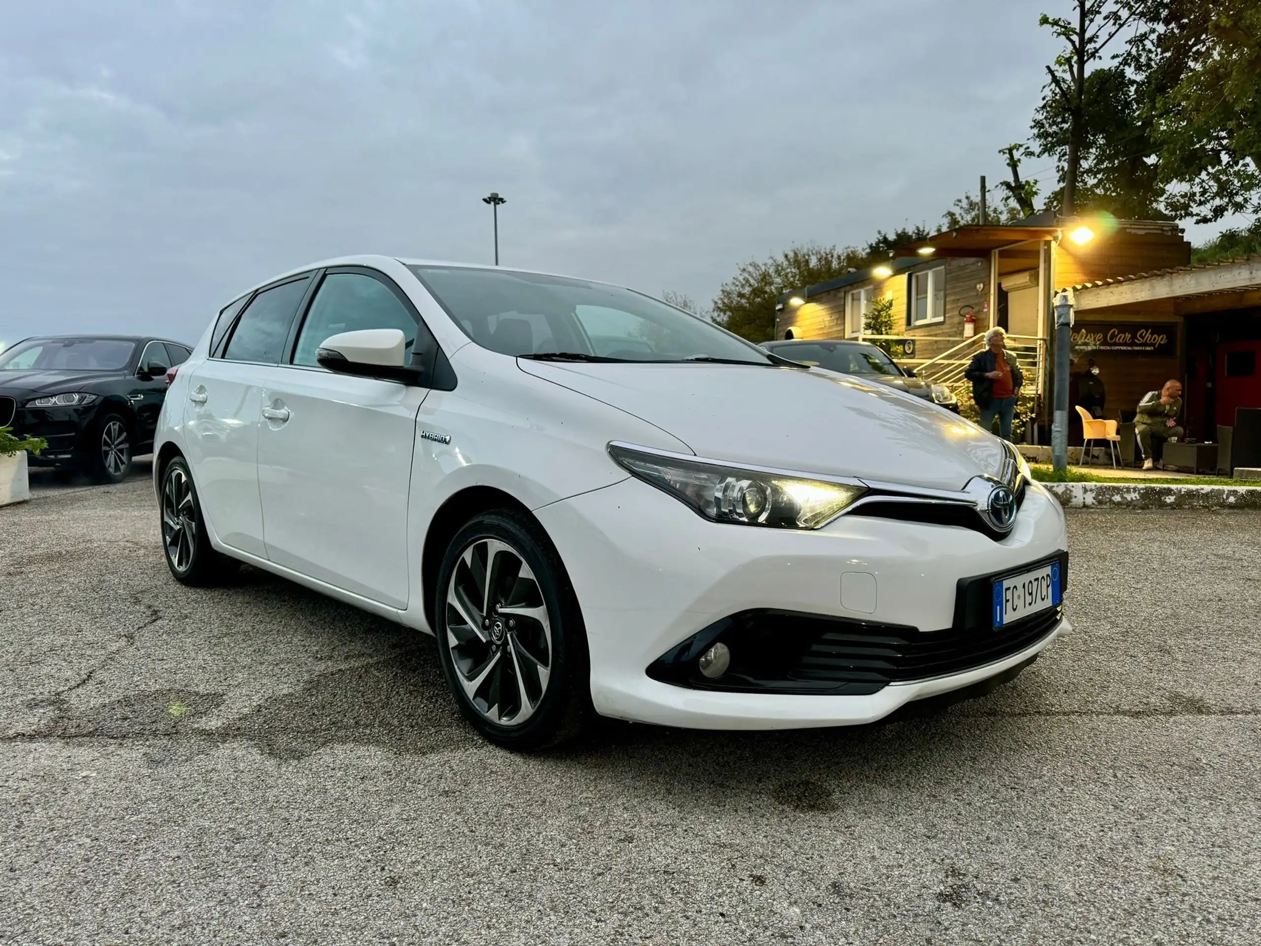 Toyota - Auris