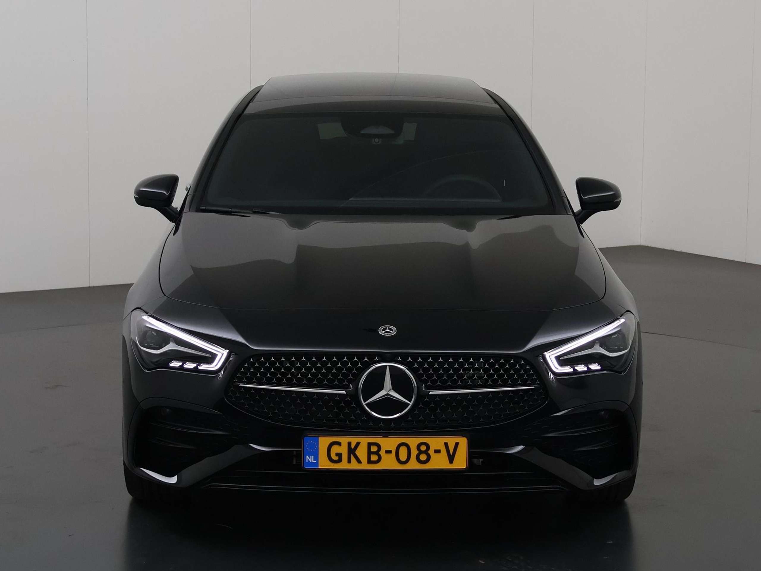 Mercedes-Benz - CLA 250