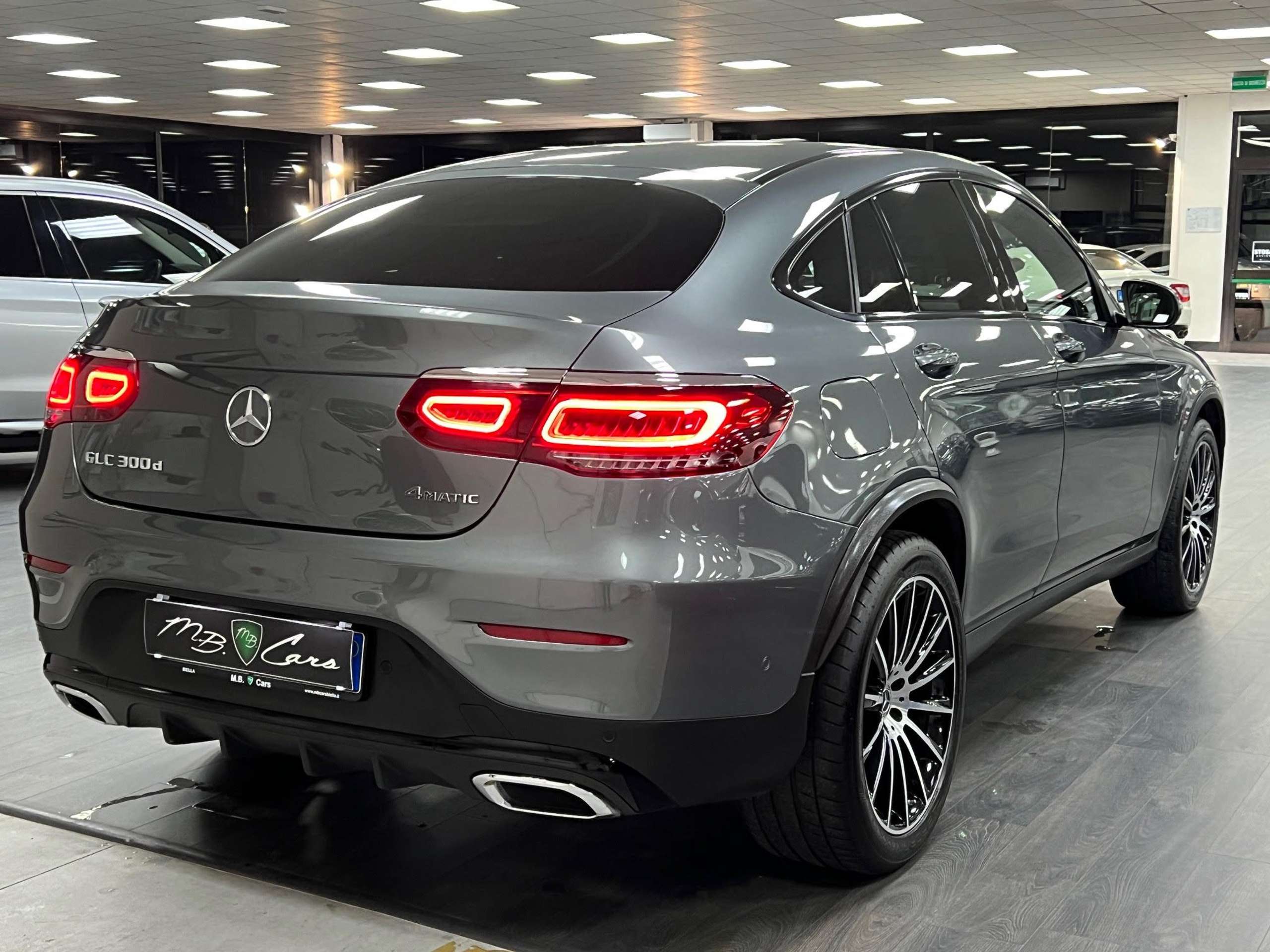 Mercedes-Benz - GLC 300