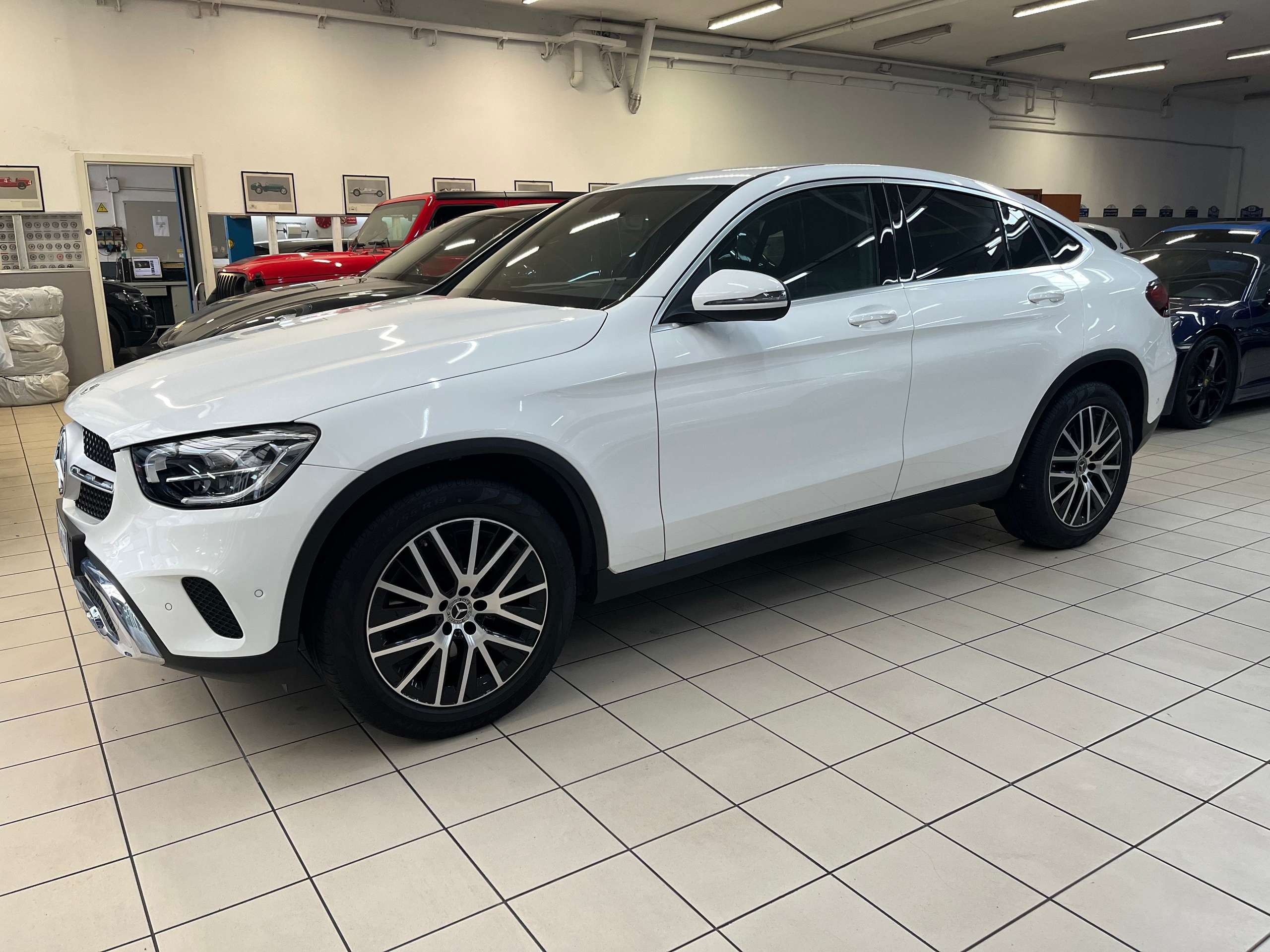 Mercedes-Benz - GLC 220