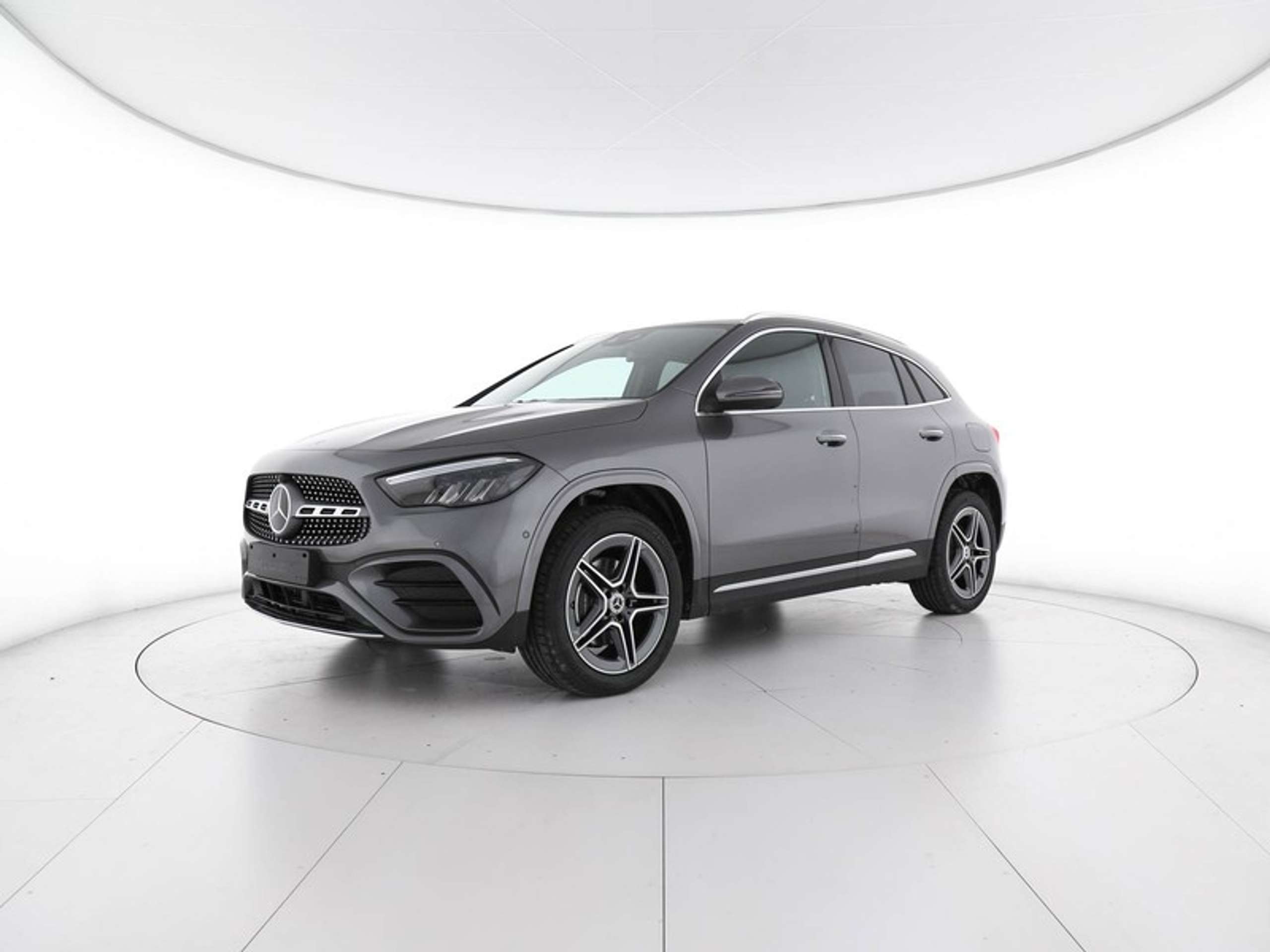 Mercedes-Benz - GLA 250