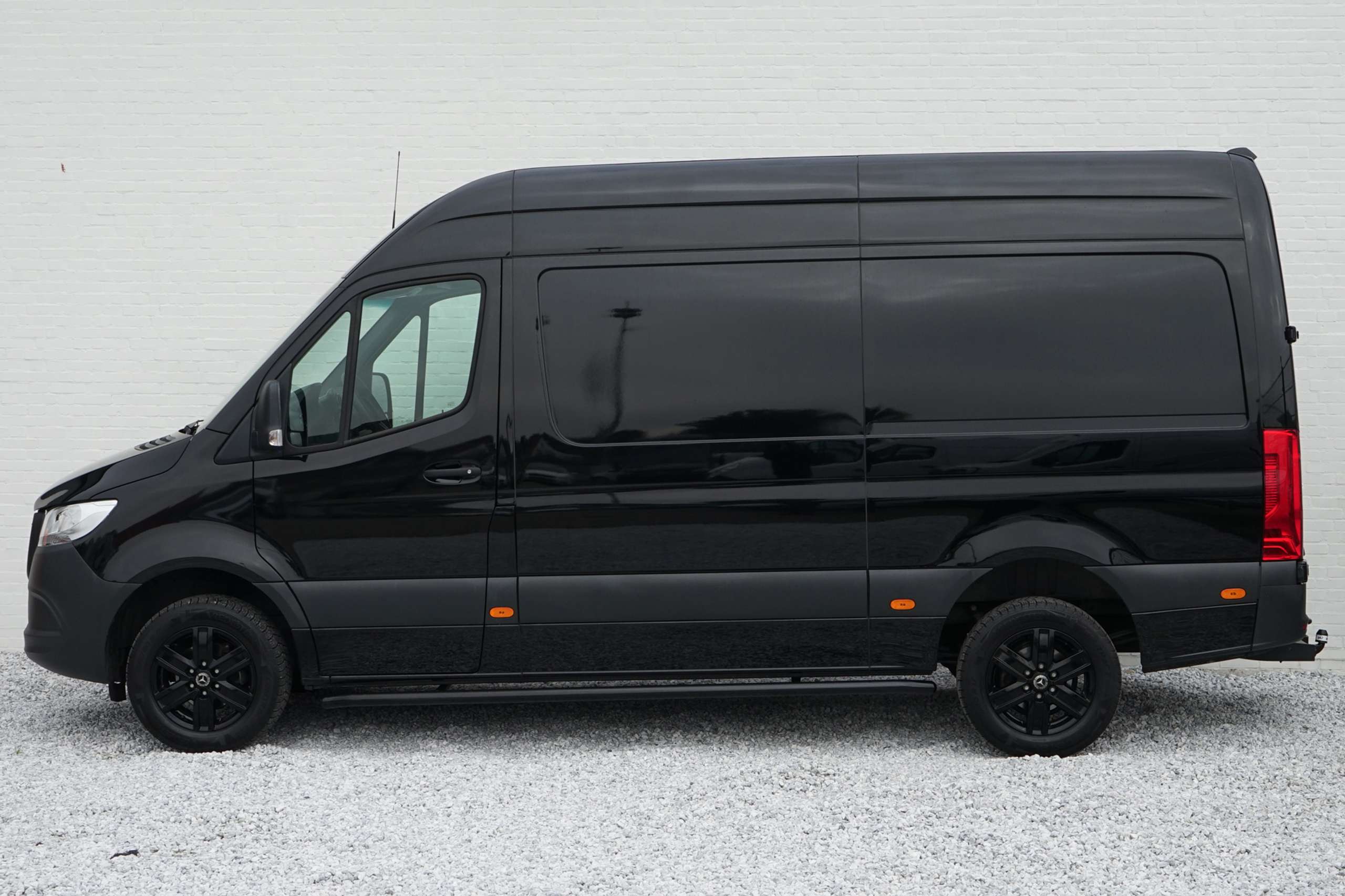 Mercedes-Benz - Sprinter