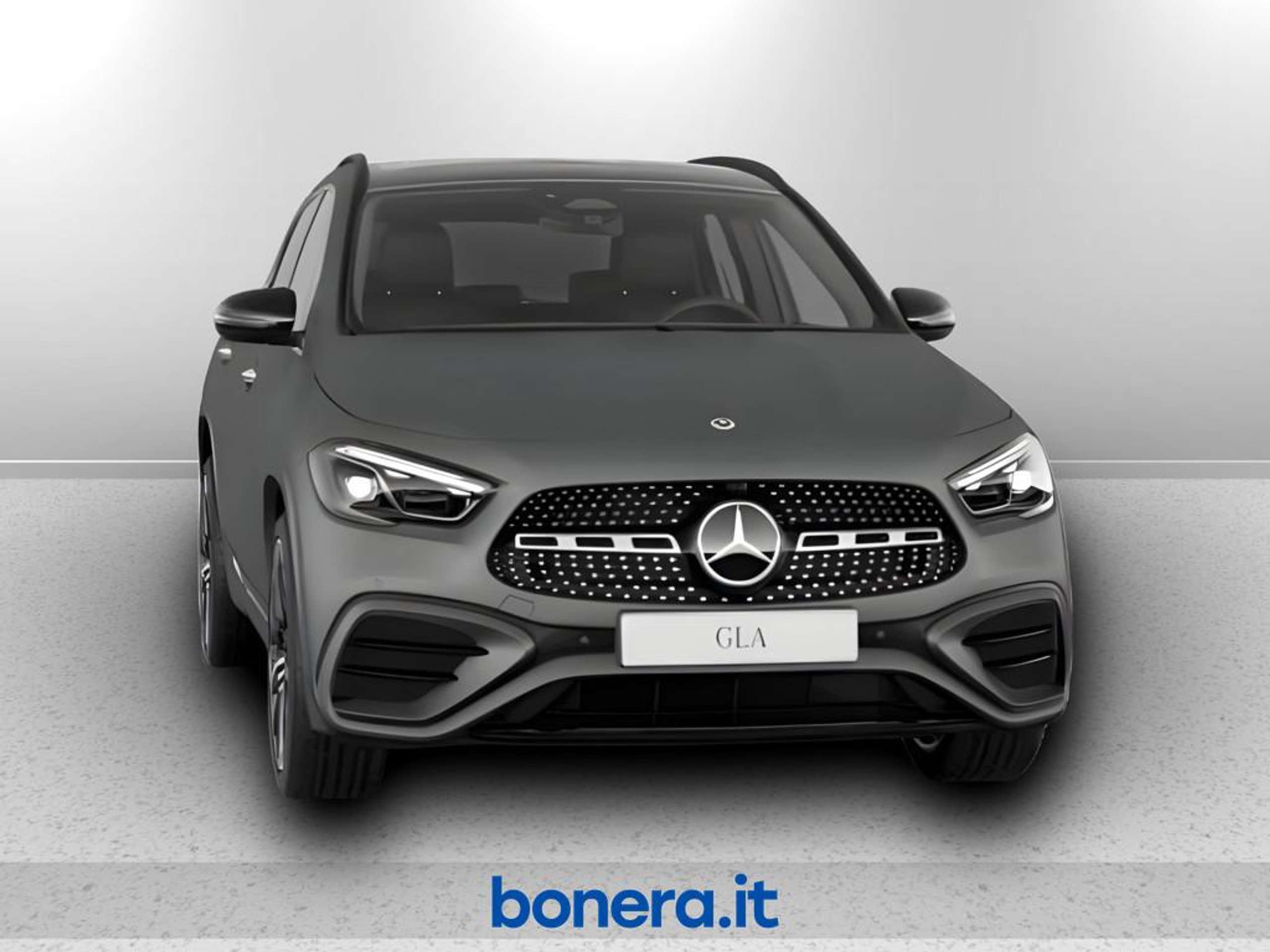 Mercedes-Benz - GLA 200