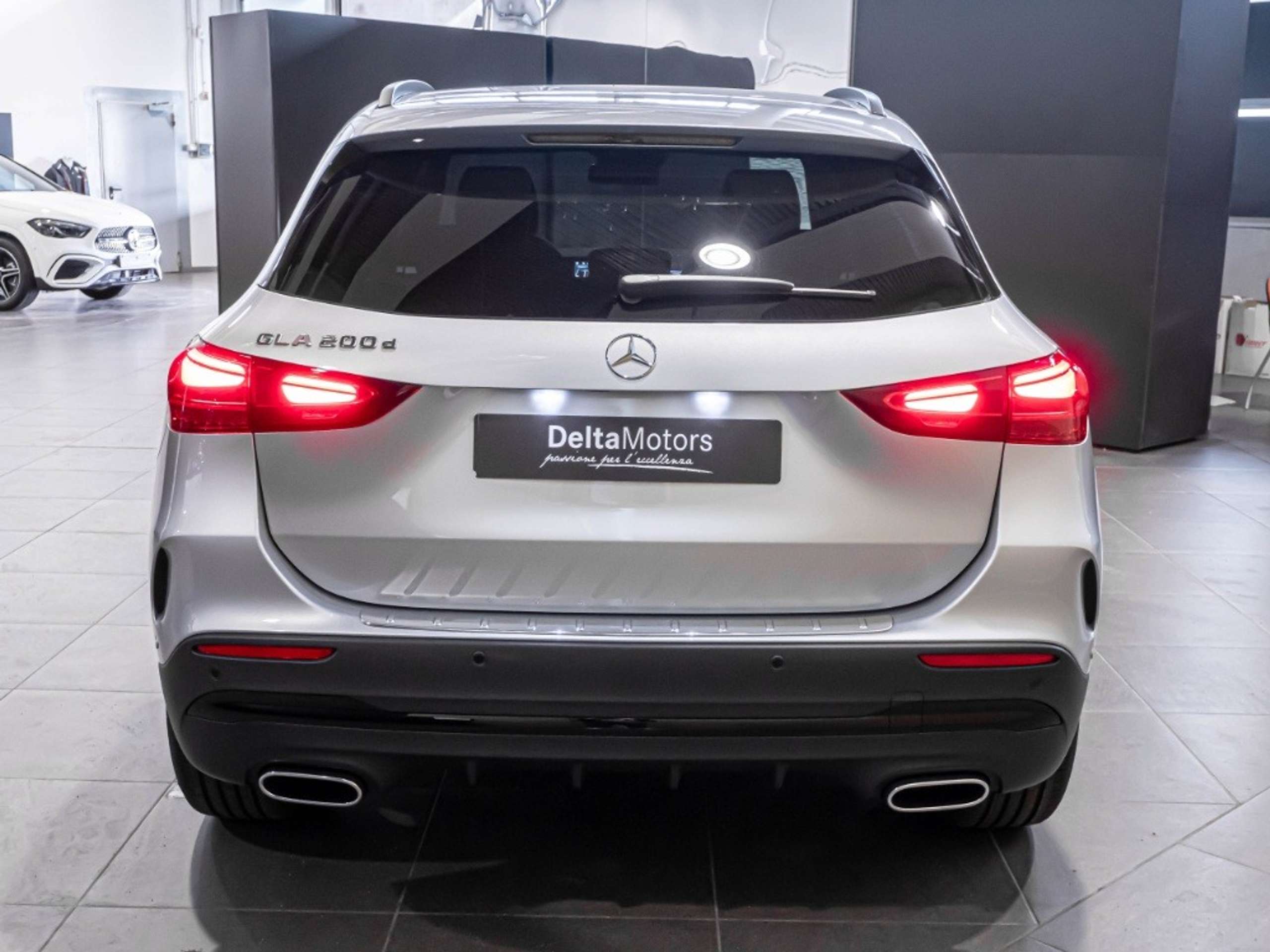 Mercedes-Benz - GLA 200