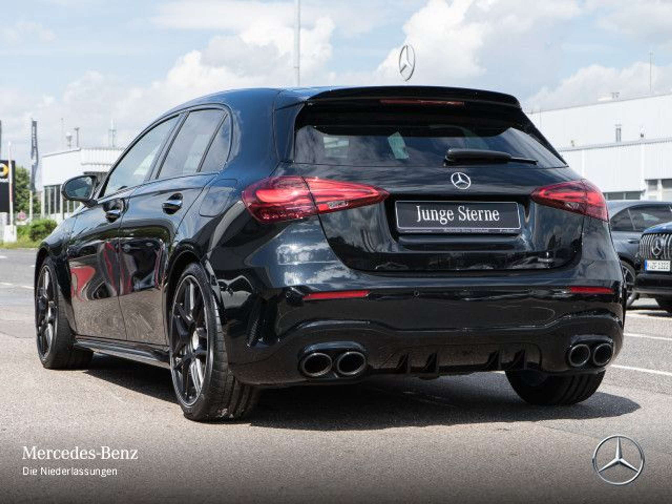 Mercedes-Benz - A 45 AMG