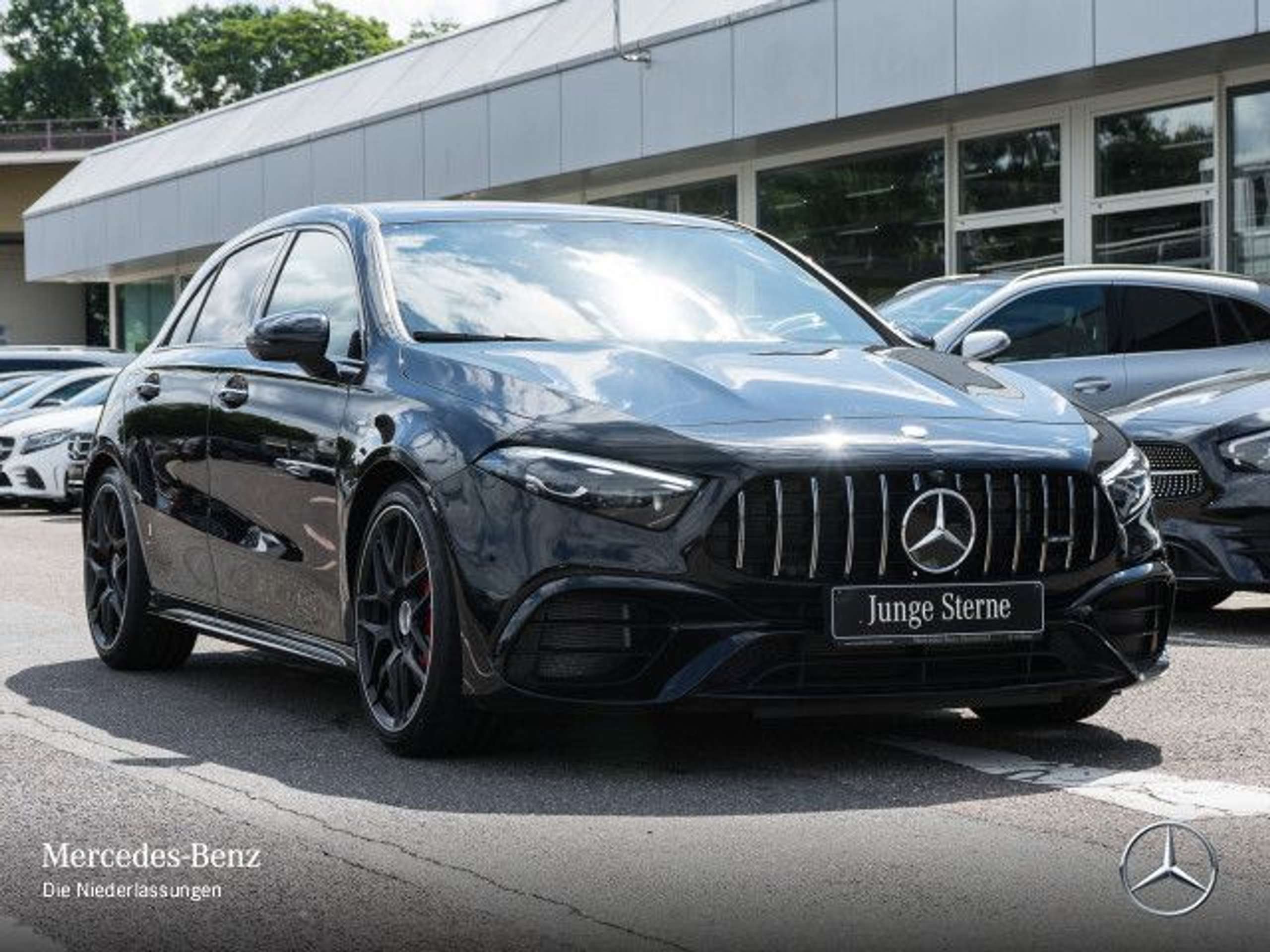 Mercedes-Benz - A 45 AMG