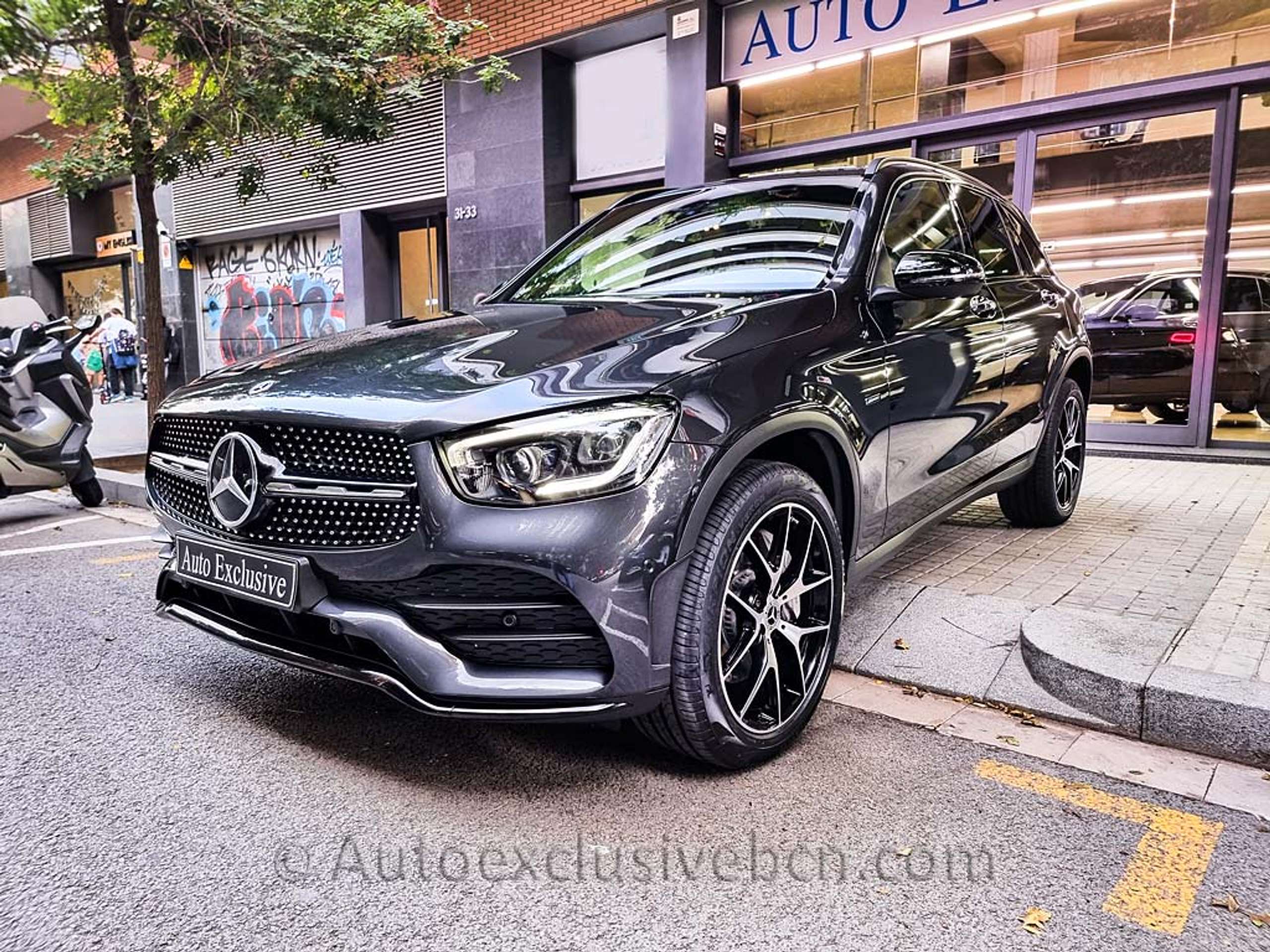 Mercedes-Benz - GLC 300