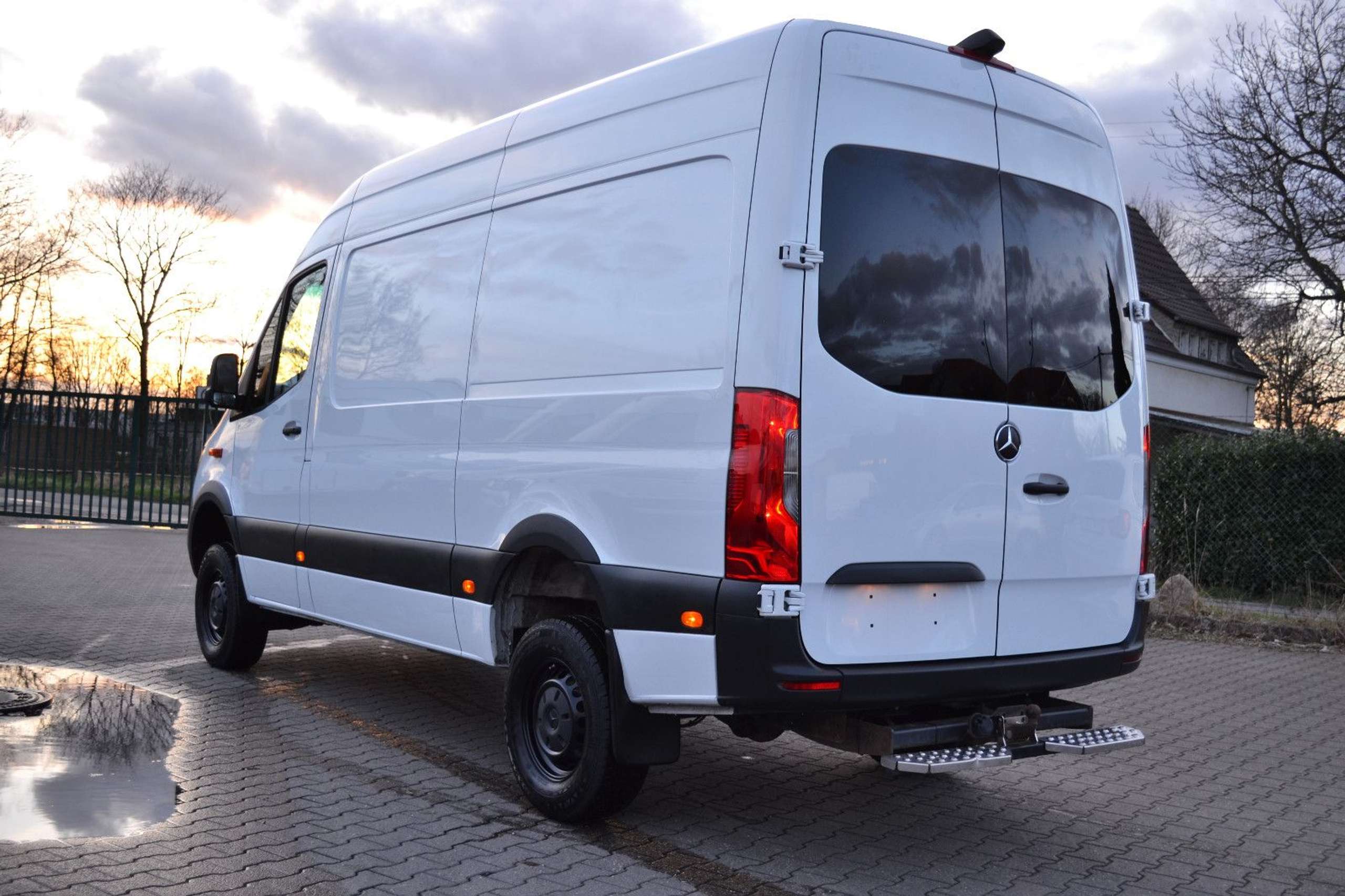 Mercedes-Benz - Sprinter