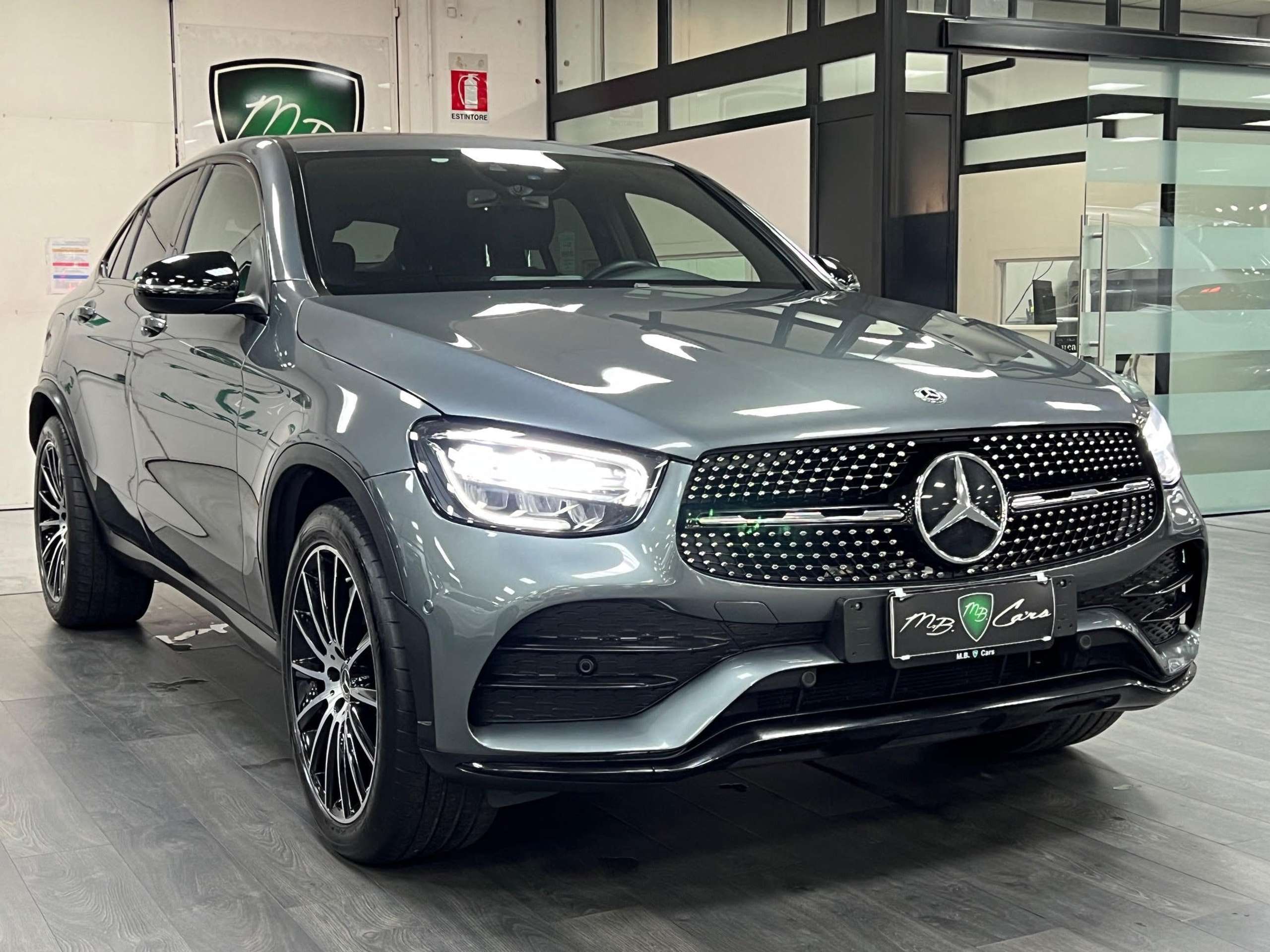 Mercedes-Benz - GLC 300