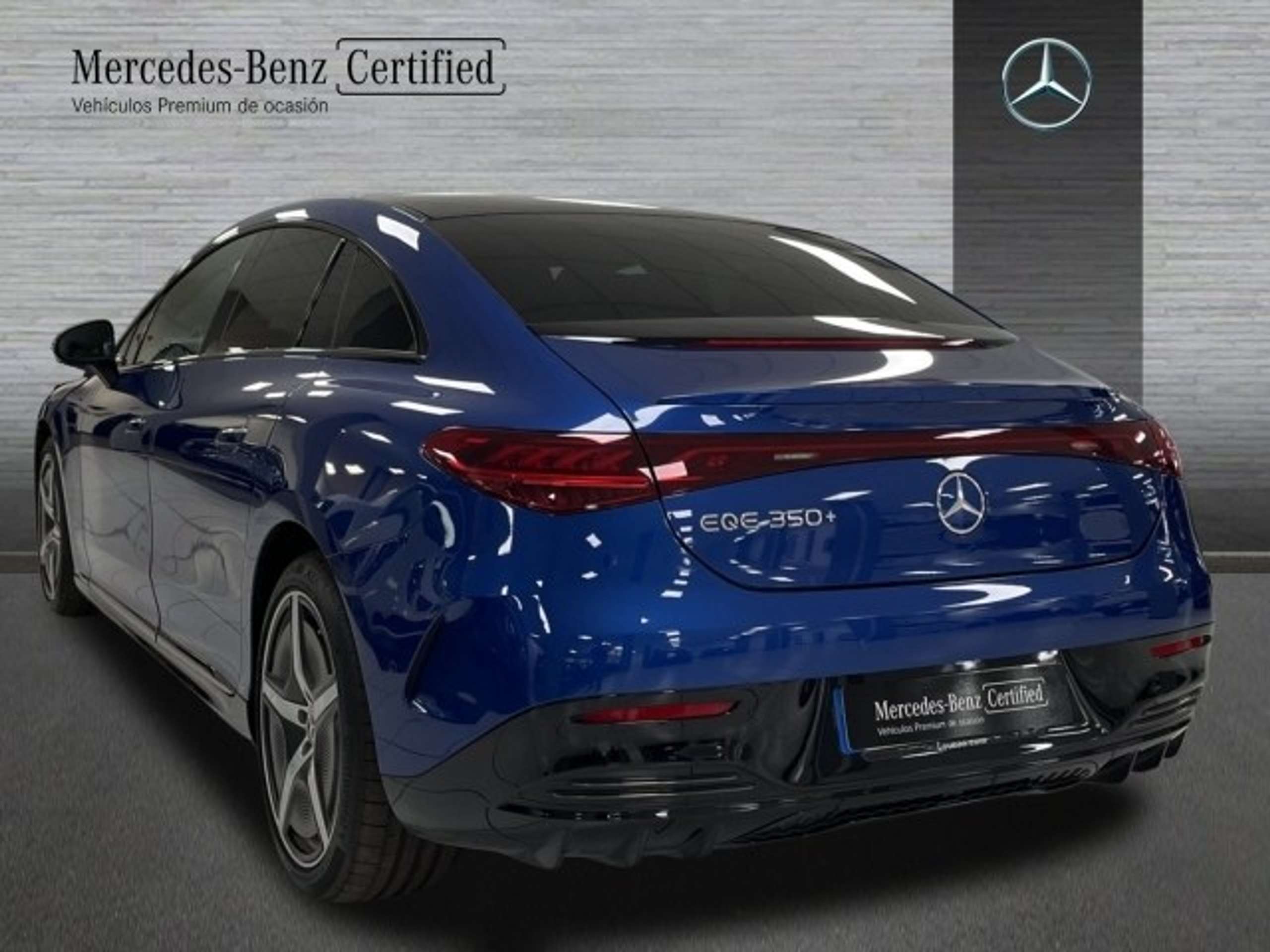 Mercedes-Benz - EQE 53