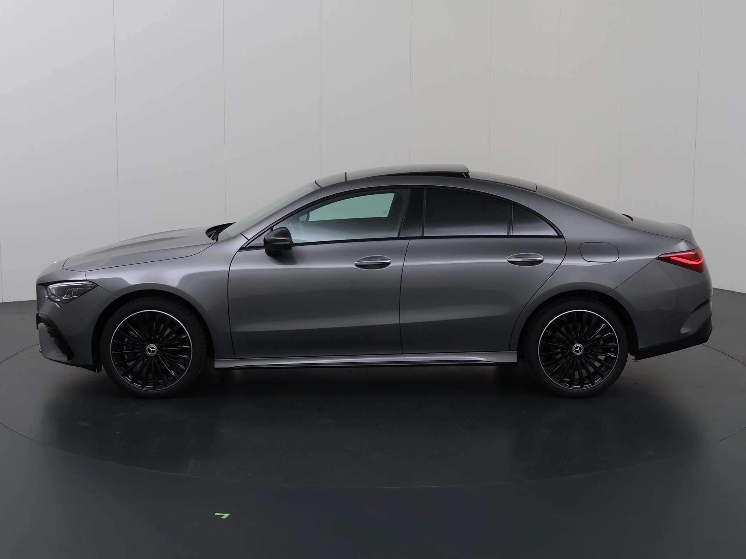 Mercedes-Benz - CLA 250