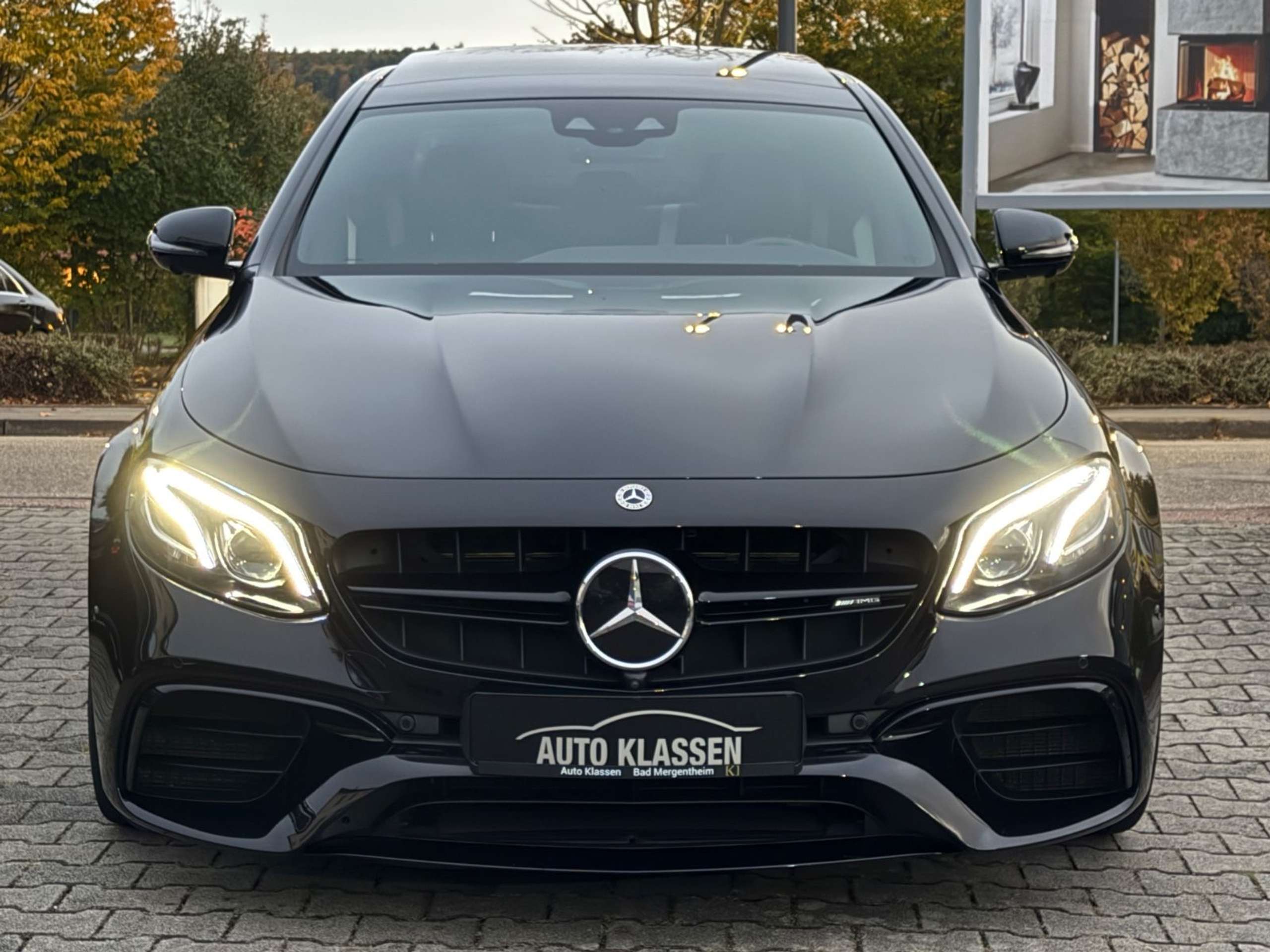 Mercedes-Benz - E 63 AMG