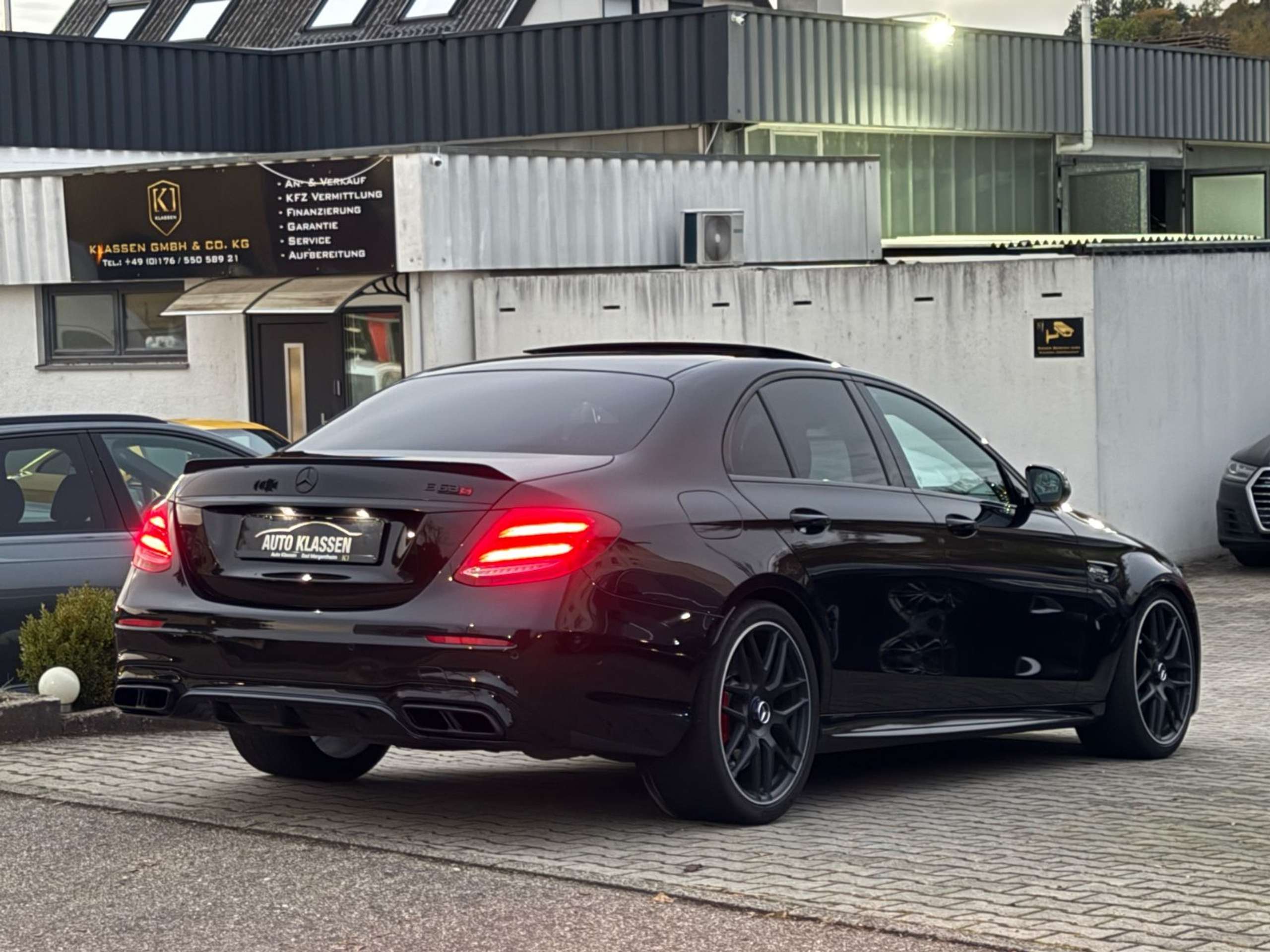 Mercedes-Benz - E 63 AMG