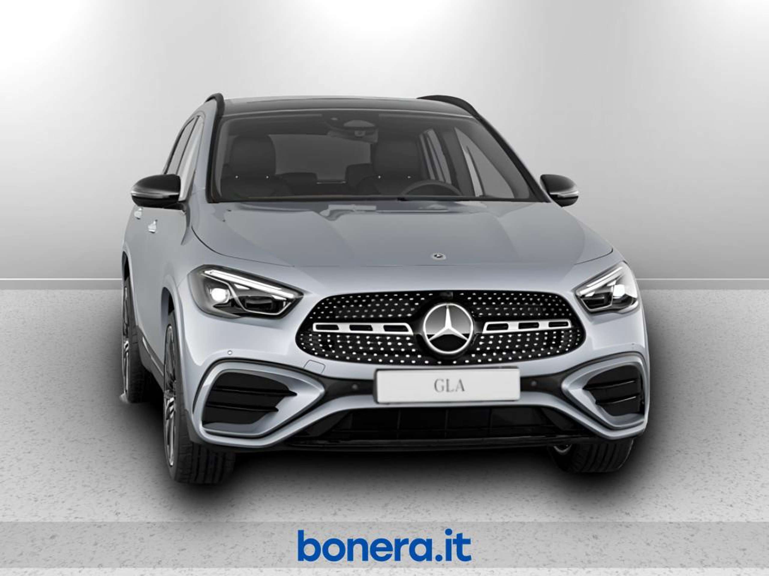 Mercedes-Benz - GLA 200