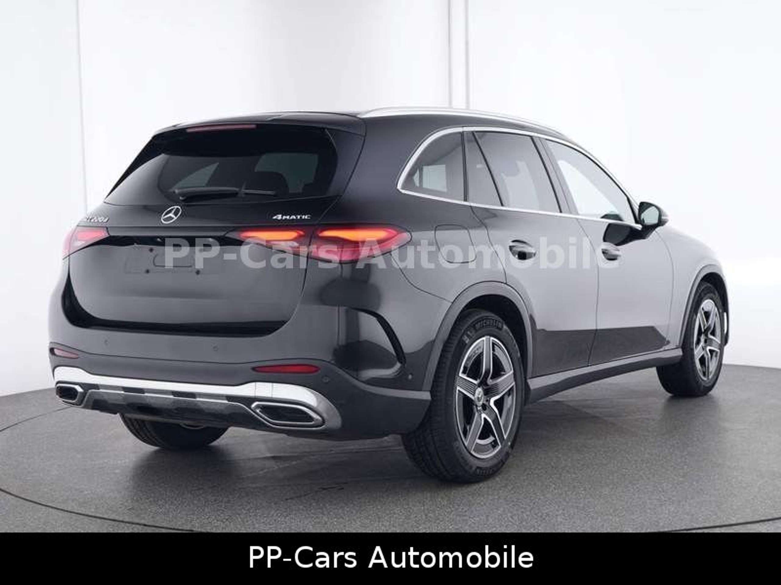 Mercedes-Benz - GLC 220