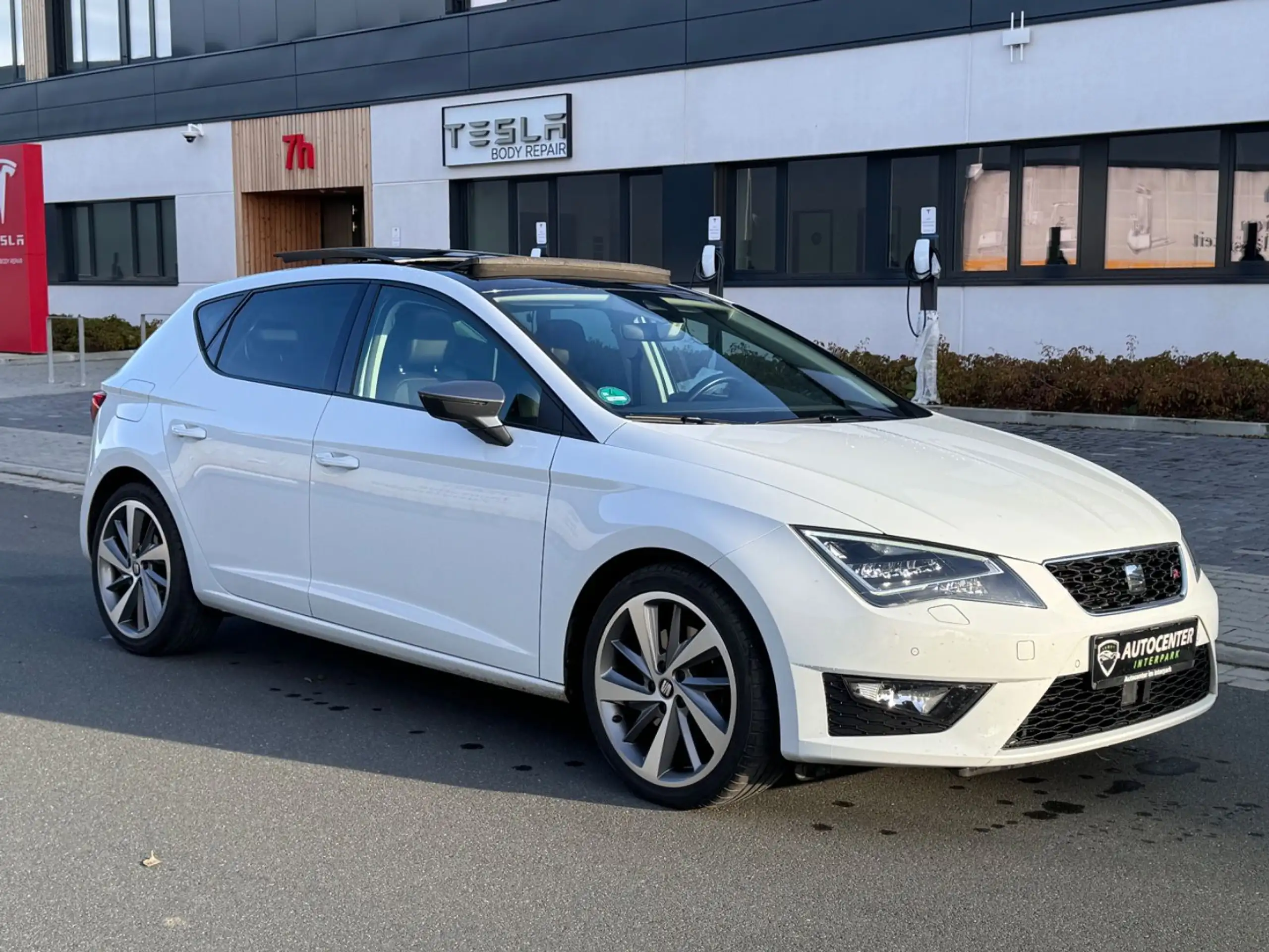 SEAT - Leon