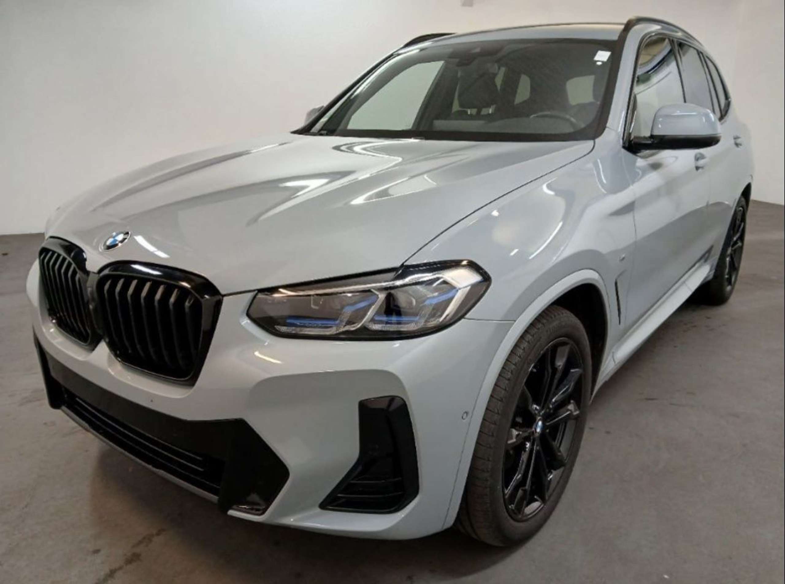 BMW - X3