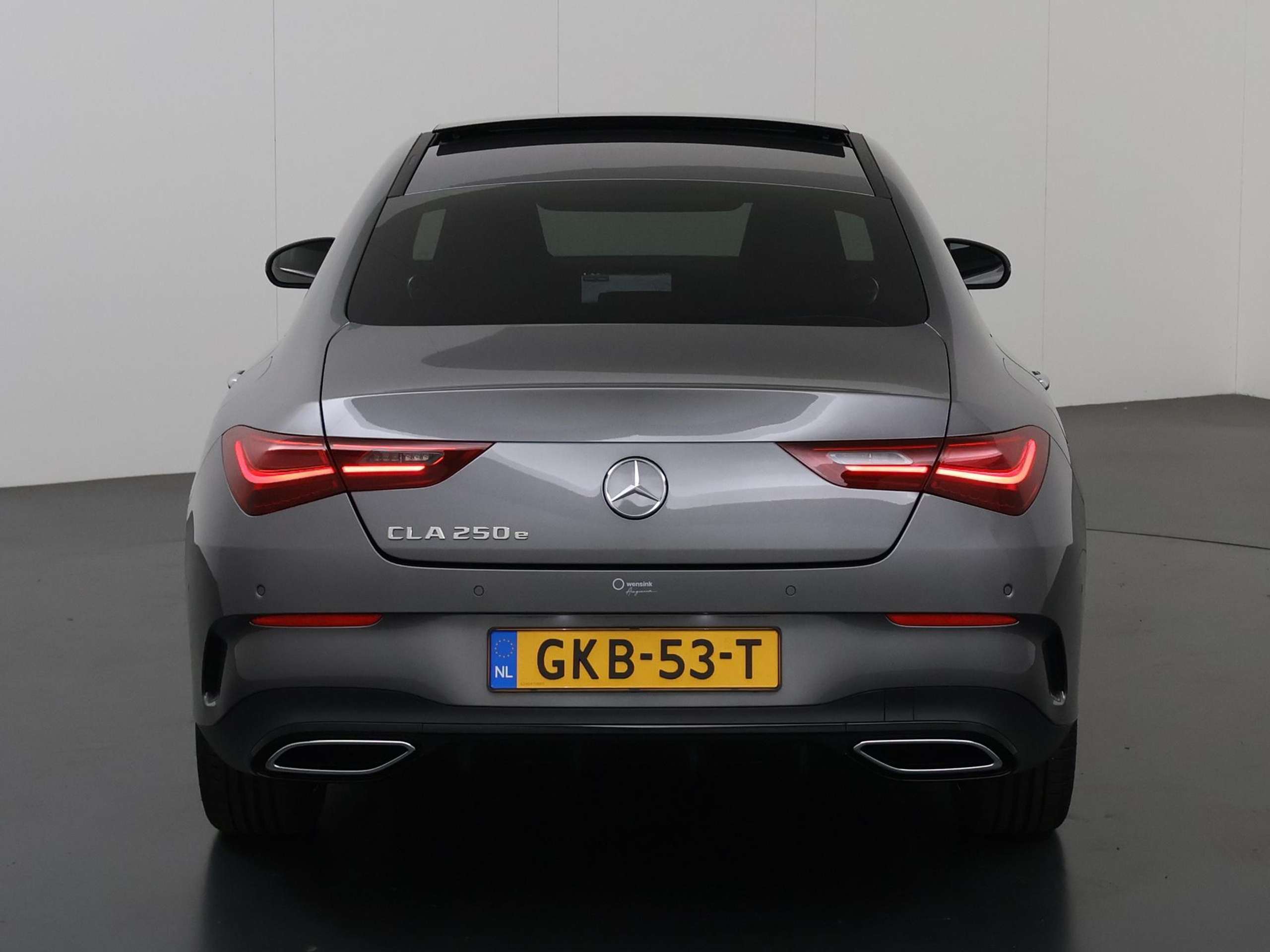 Mercedes-Benz - CLA 250