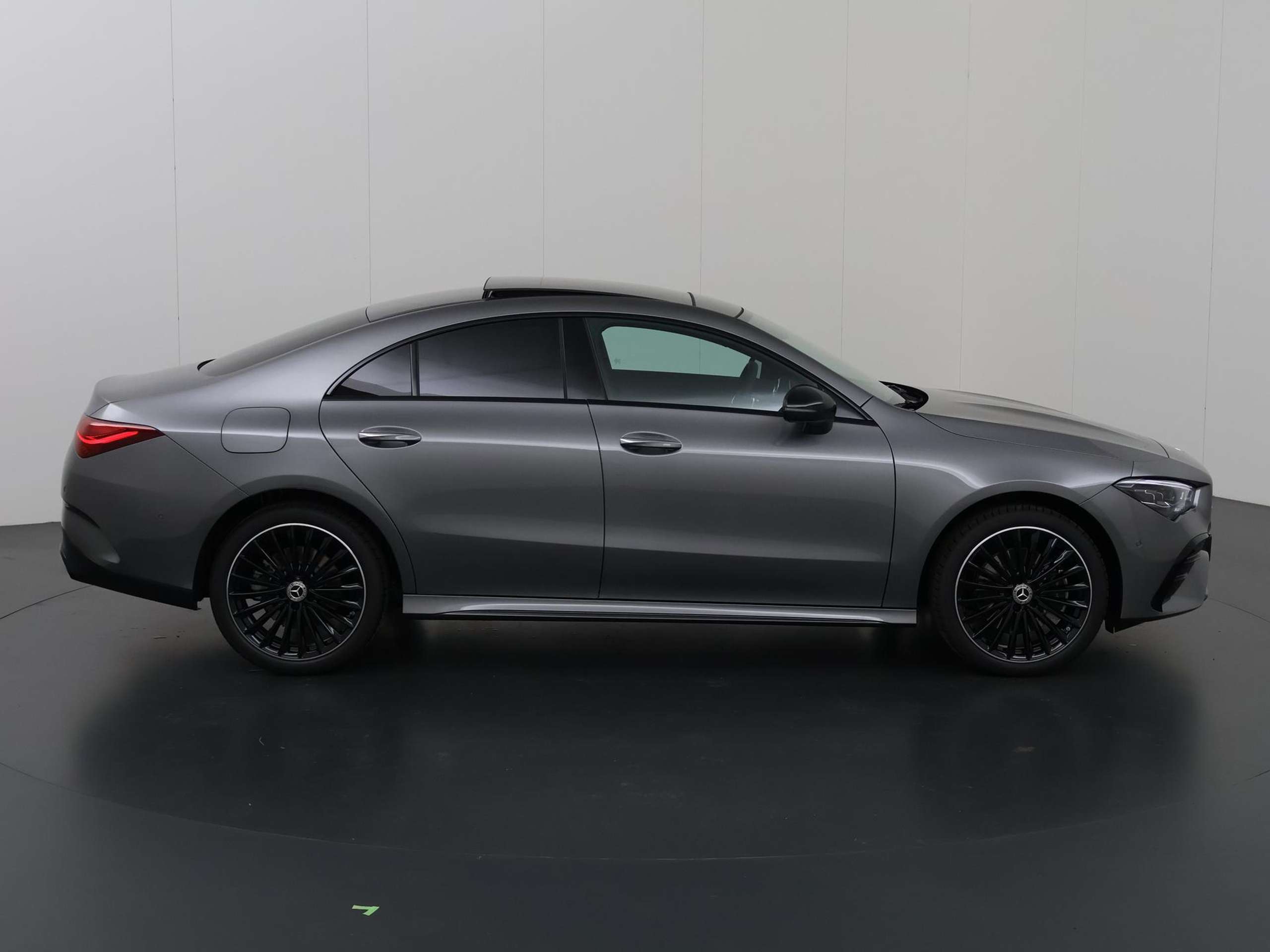 Mercedes-Benz - CLA 250