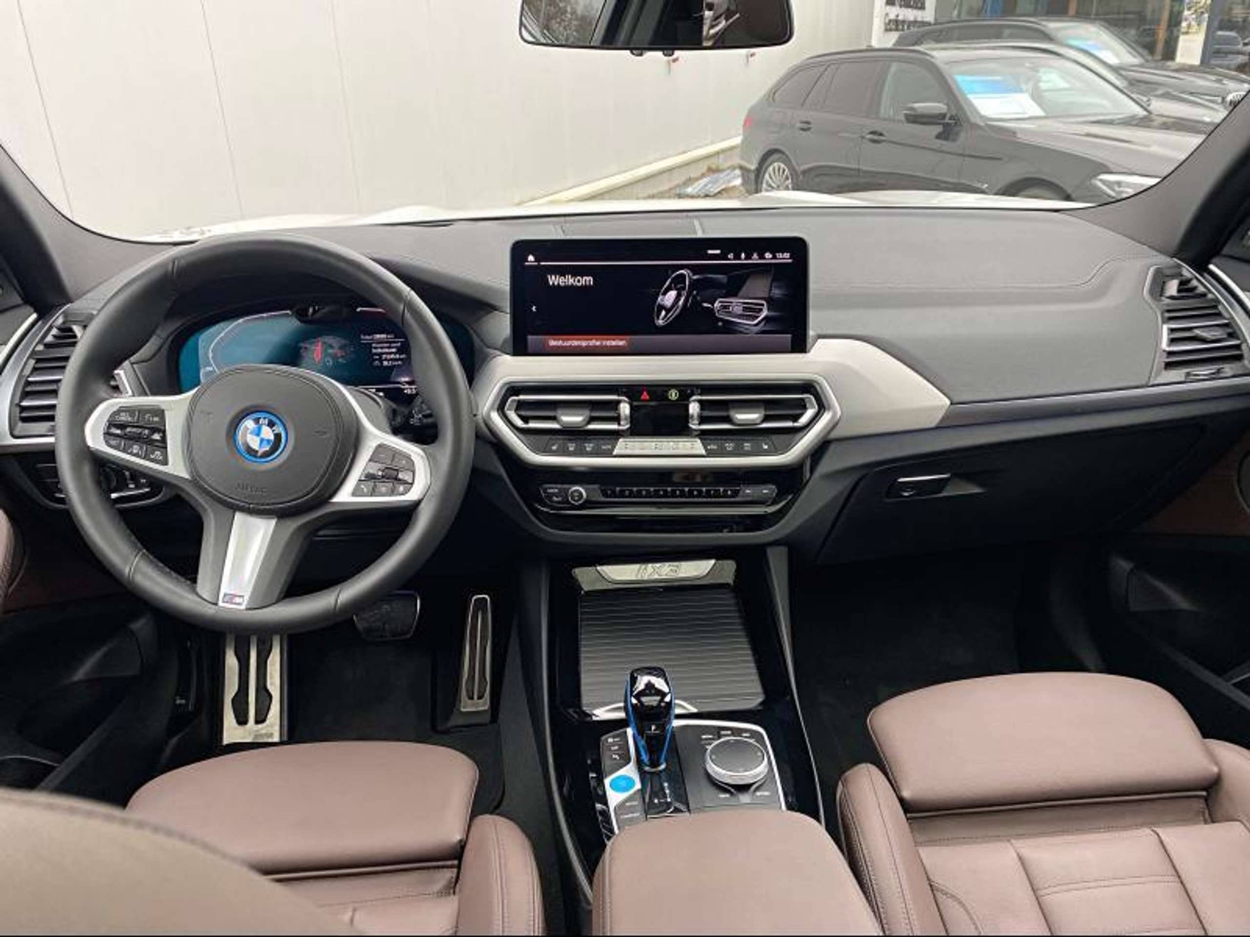 BMW - iX3