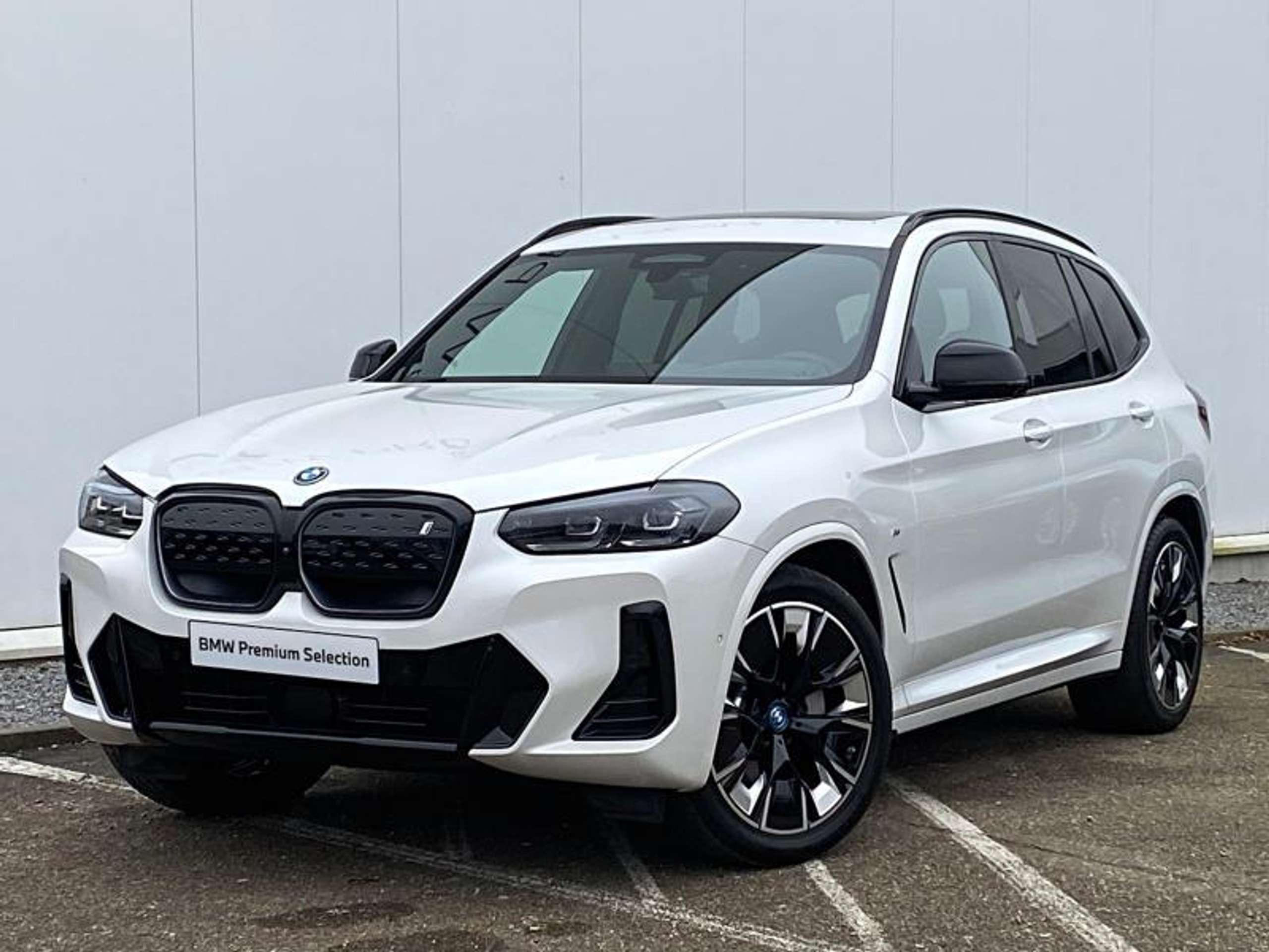 BMW - iX3