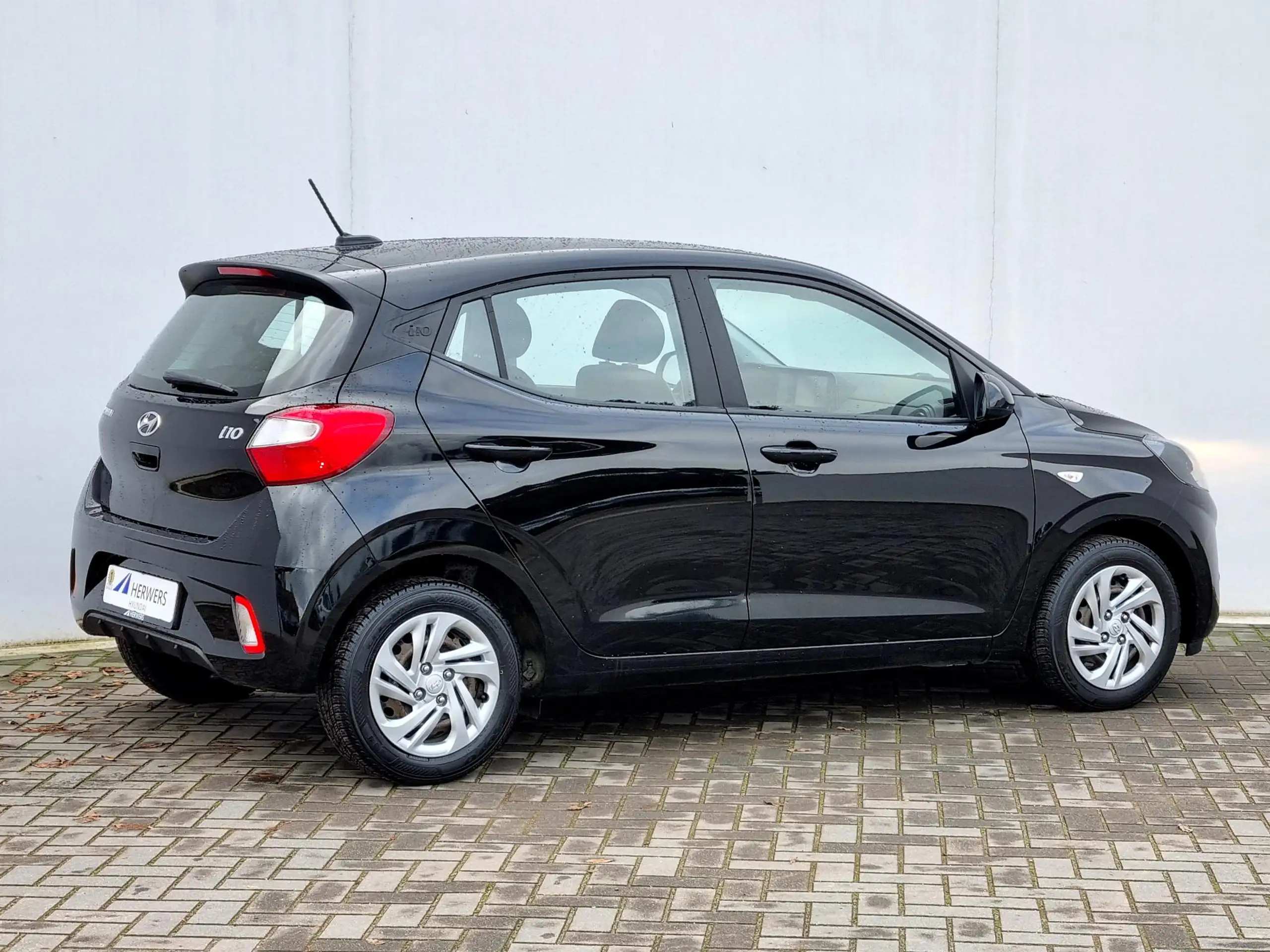 Hyundai - i10