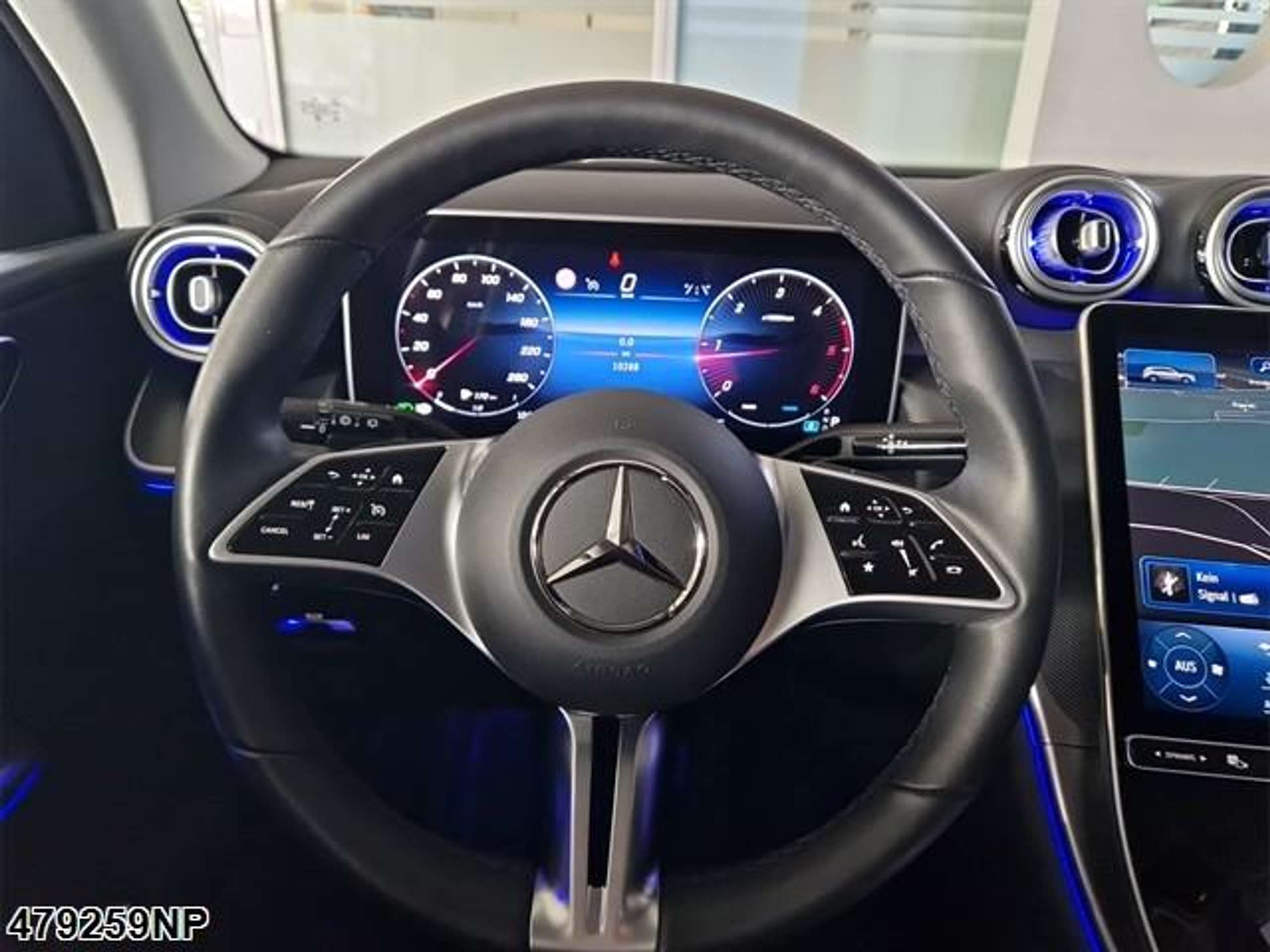 Mercedes-Benz - GLC 220