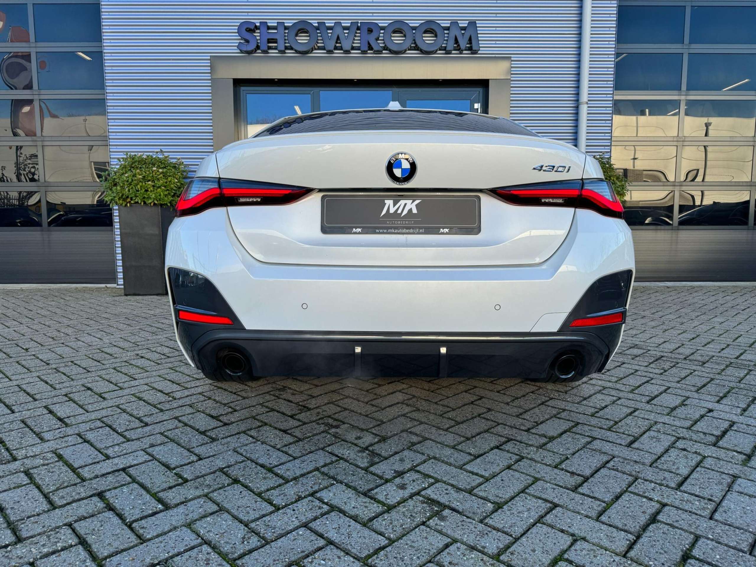 BMW - 430