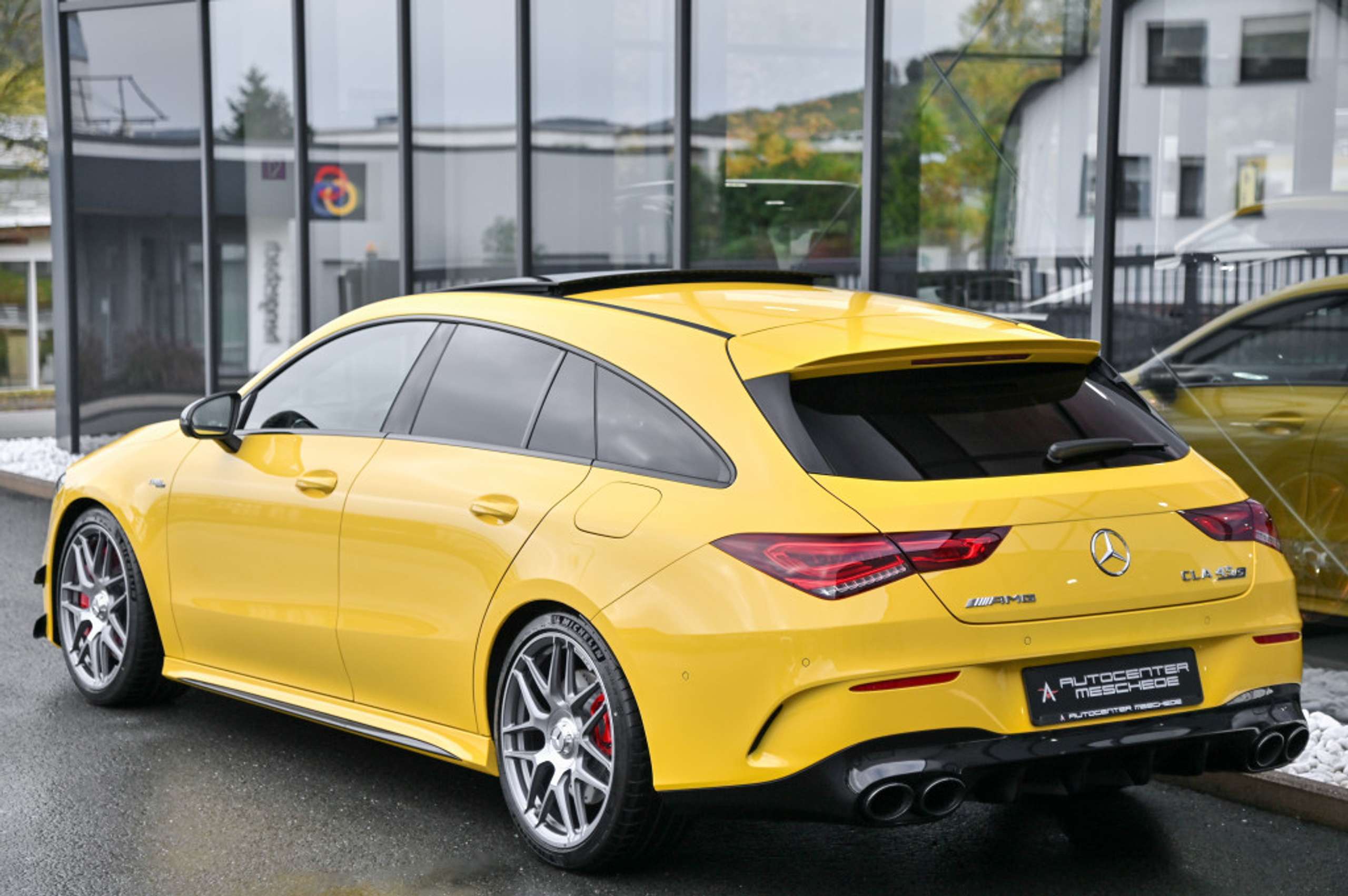 Mercedes-Benz - CLA 45 AMG