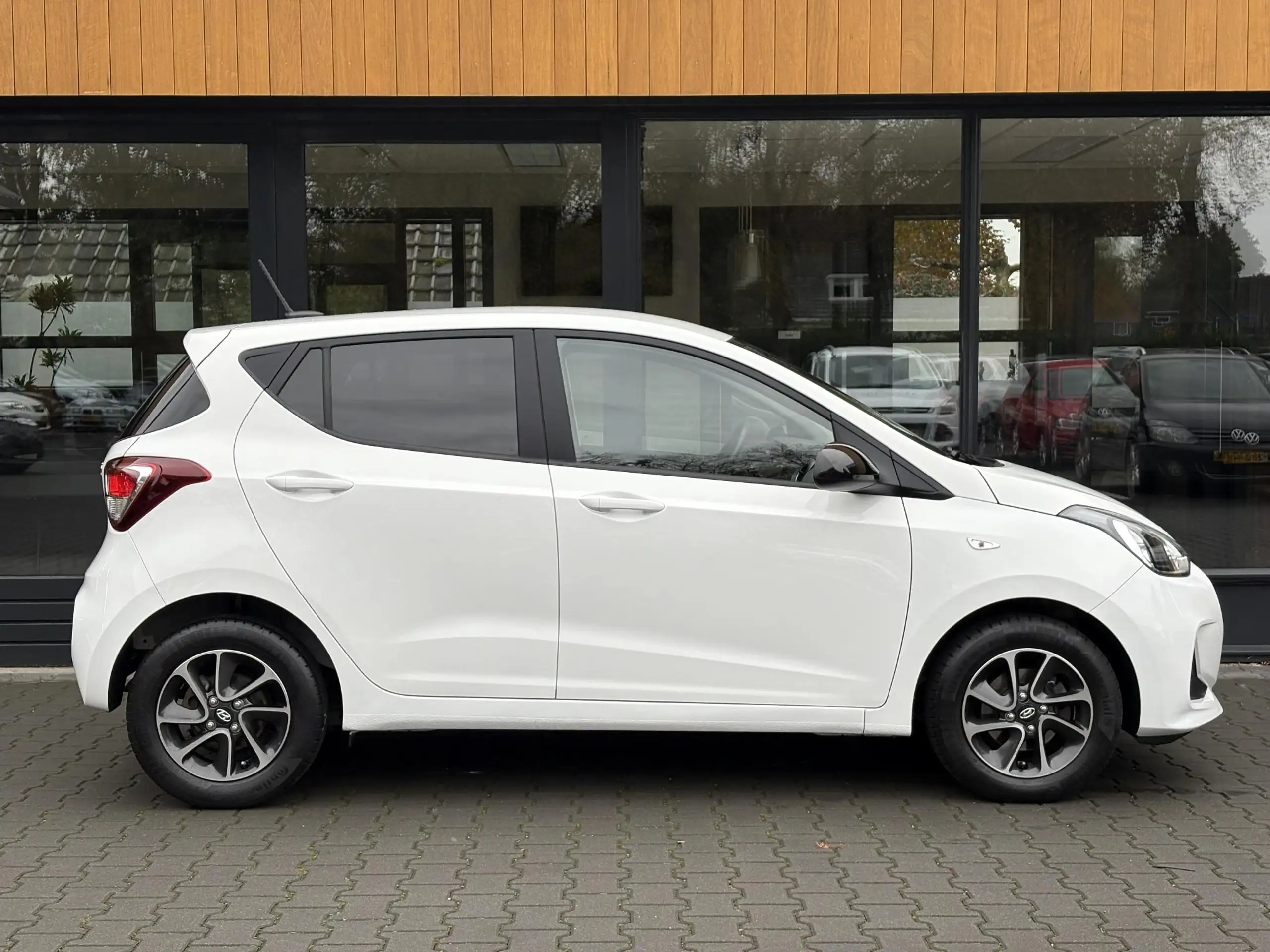 Hyundai - i10